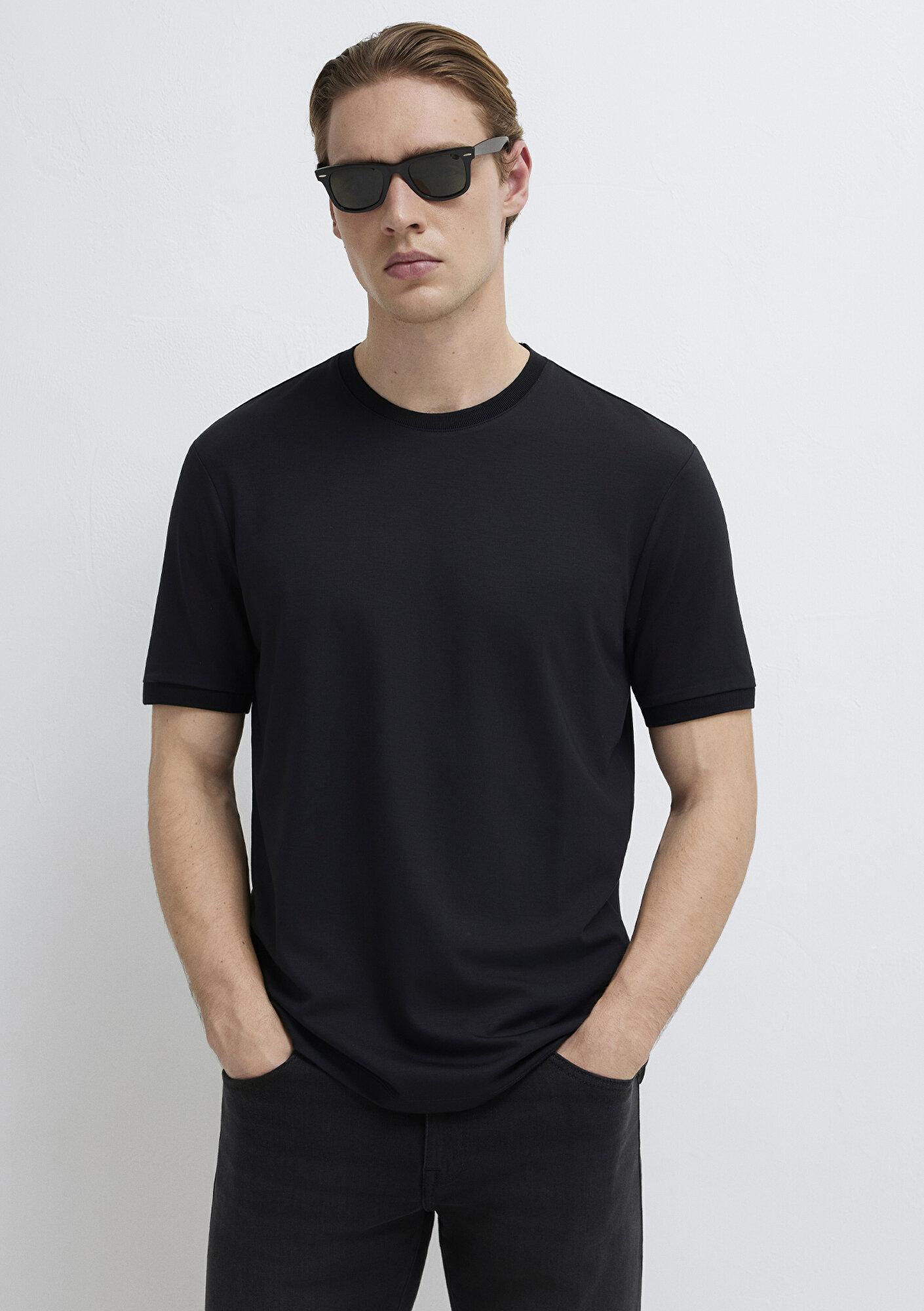 Mavi Soft-Premium Siyah Tişört Regular Fit / Normal Kesim 0613470-900