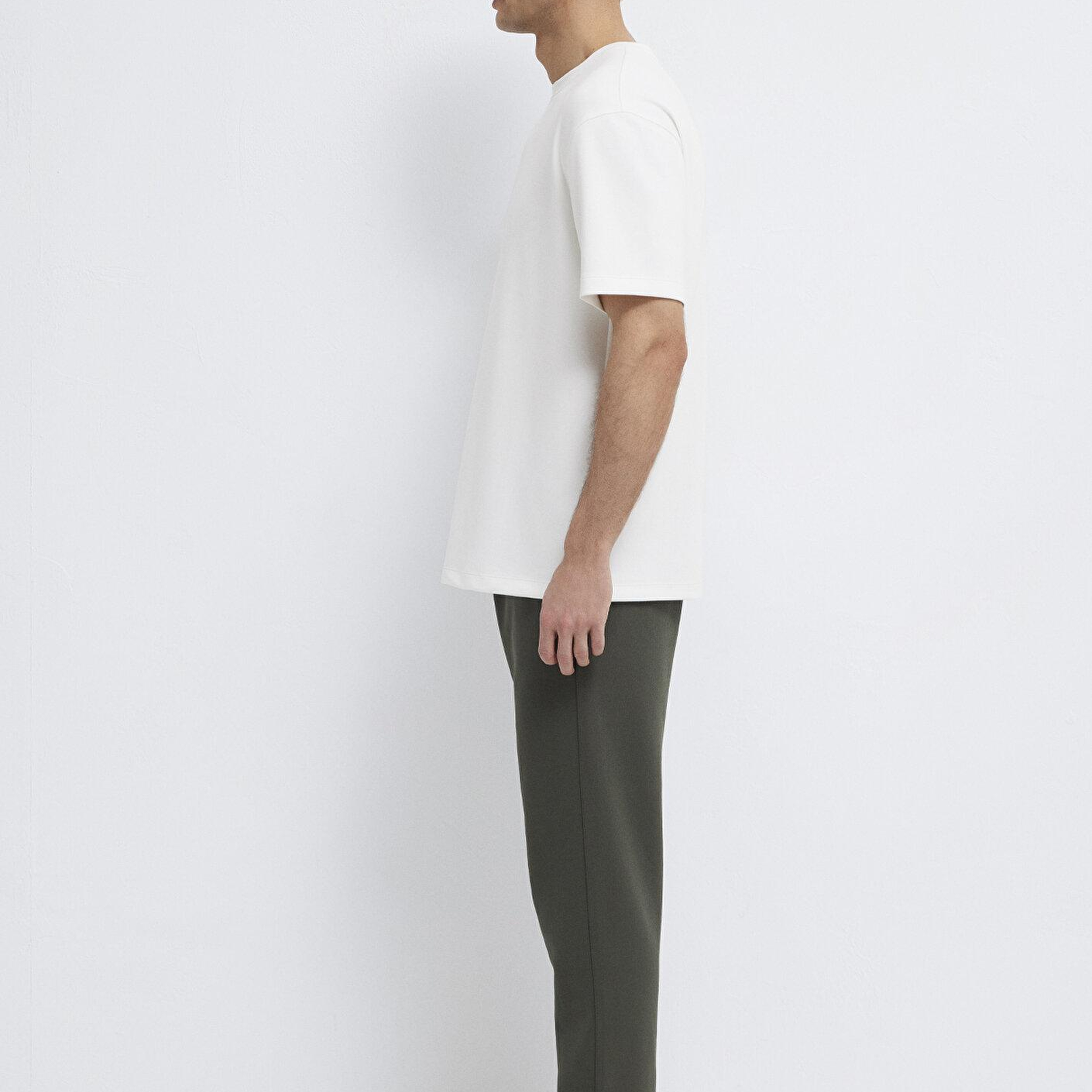 Mavi Soft-Premium Ekru Tişört Loose Fit / Bol Rahat Kesim 0613467-70057