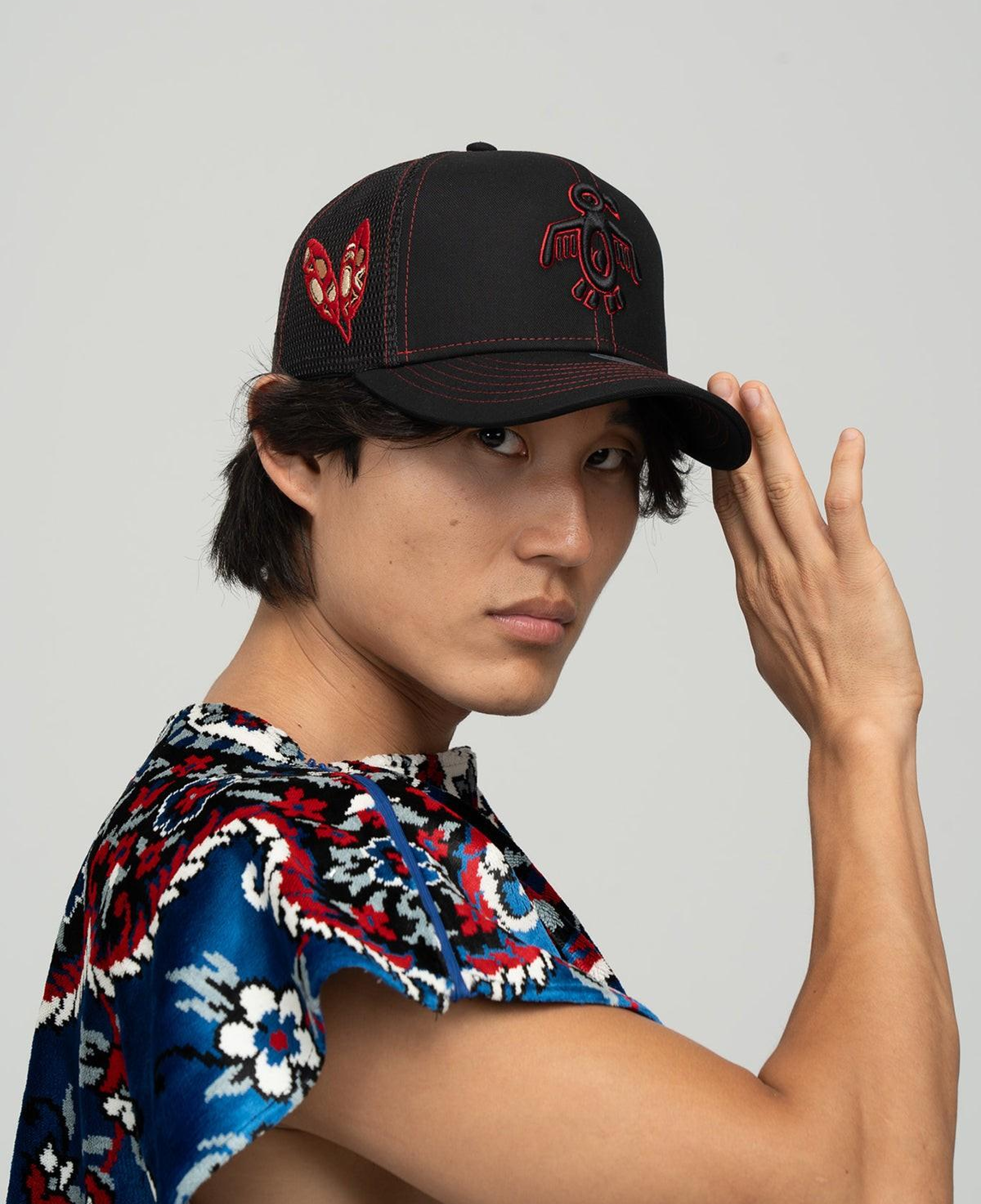 RustandRich Kadın Erkek Siyah/Kırmızı Baseball Şapka-Curved Visor-Symbols Collection-Red Indian