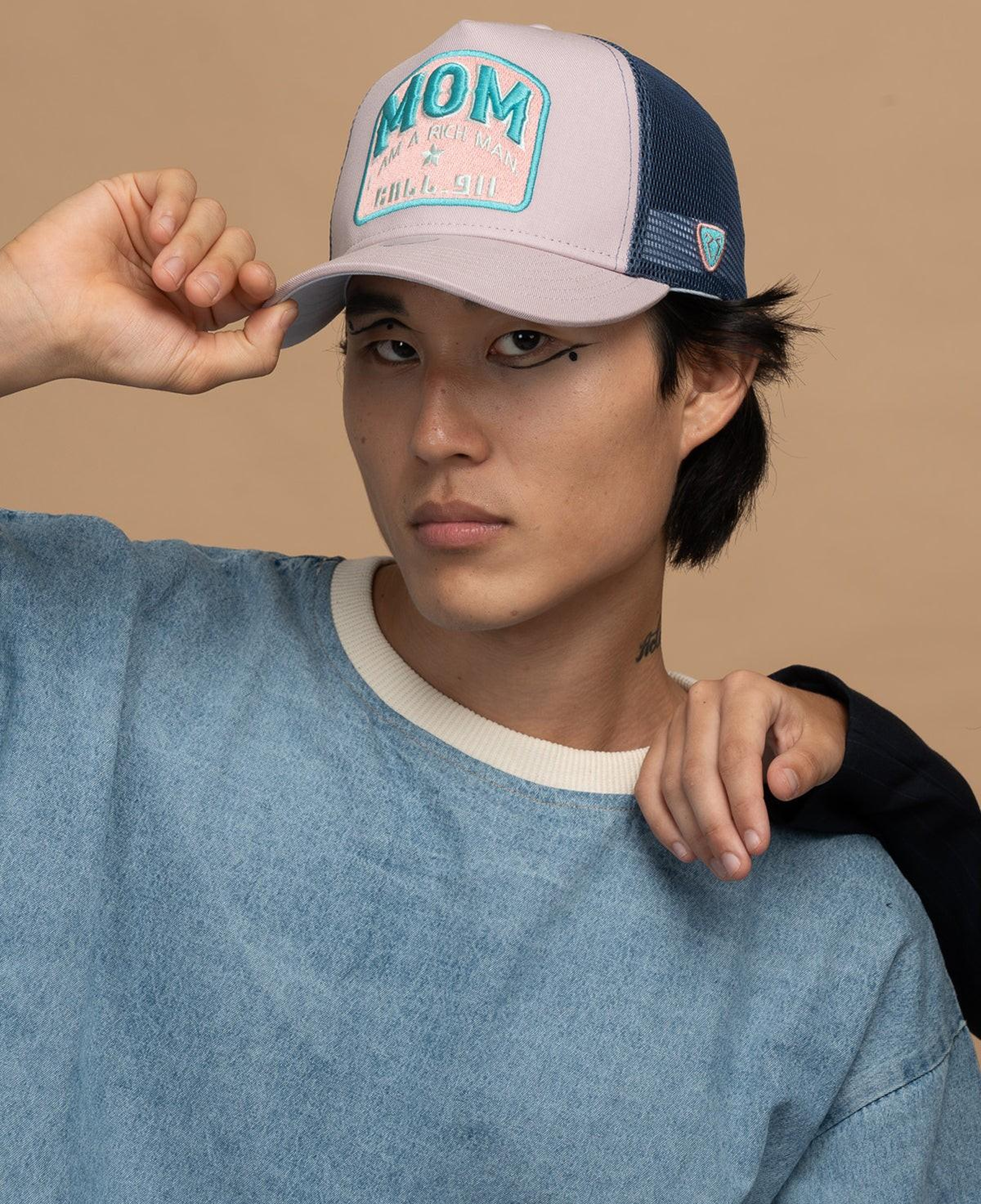 RustandRich Kadın Erkek Pudra Trucker Şapka-Motto Collection-Mom