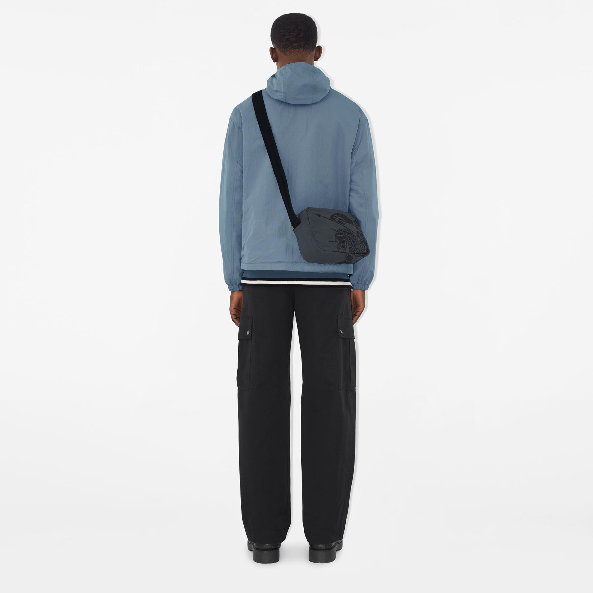 Burberry Ripstop Windbreaker Crossbody Erkek Gri Omuz Çantası
