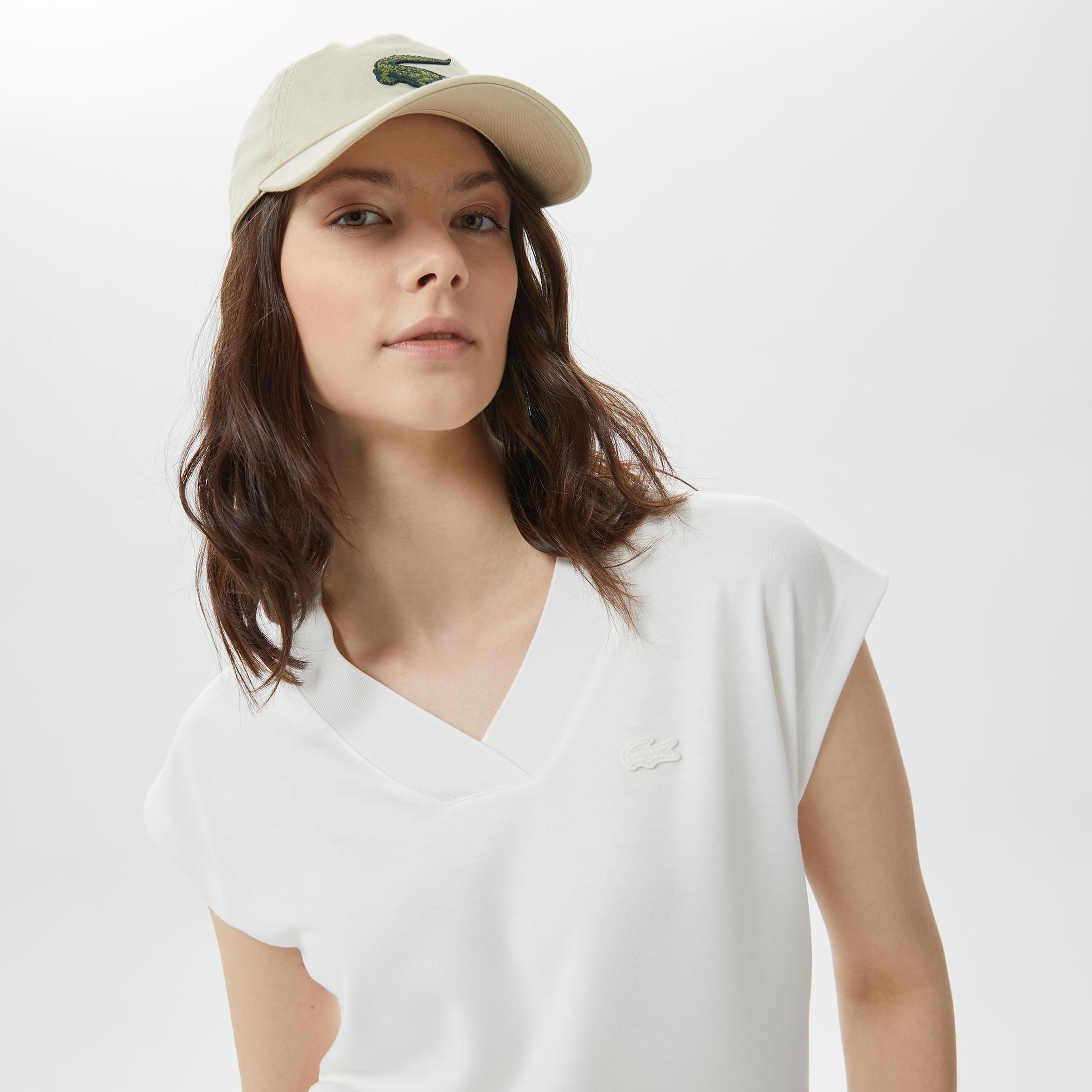 Lacoste Kadın Slim Fit V Yaka Beyaz T-Shirt