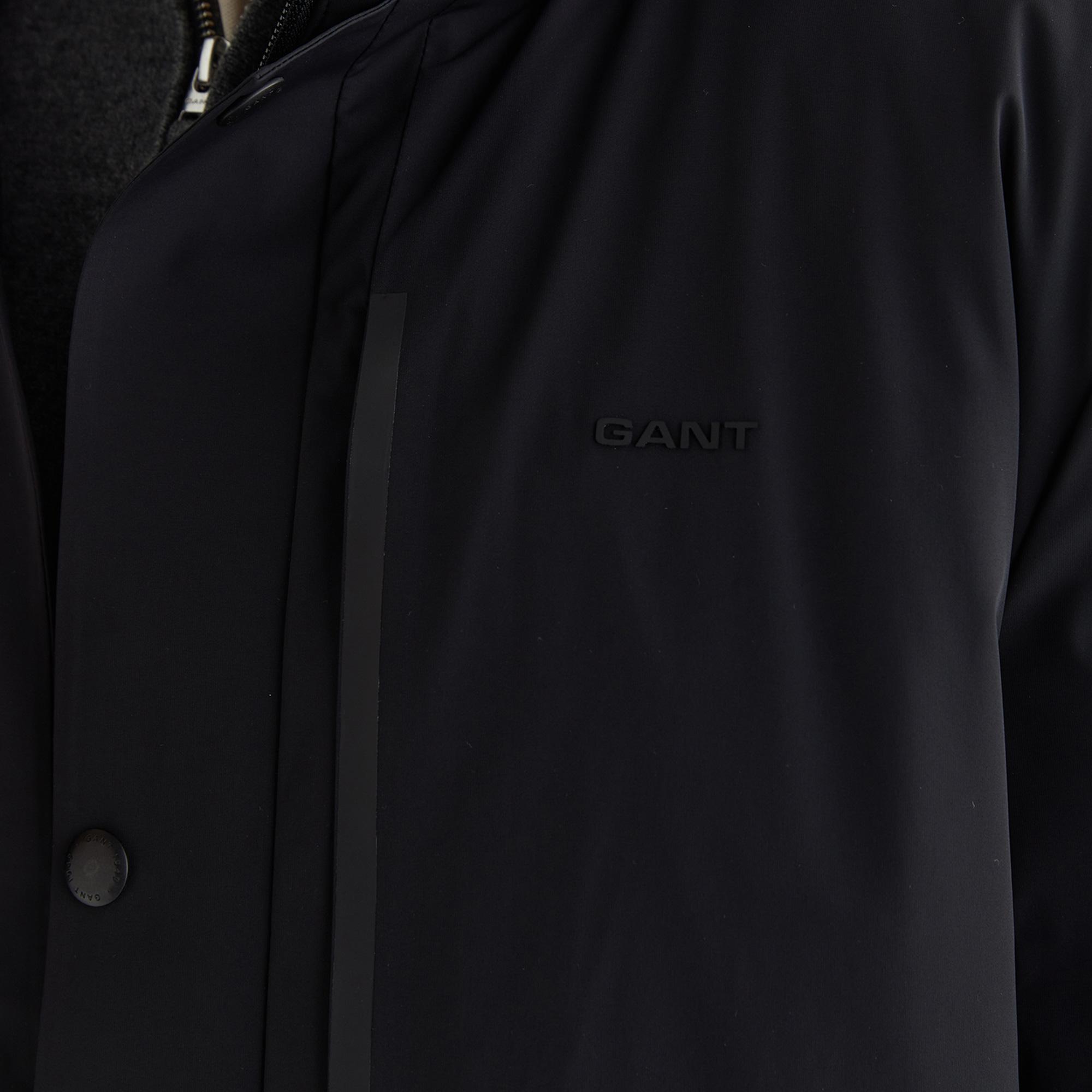 GANT Erkek Siyah Standart Fit Kapüşonlu Mont