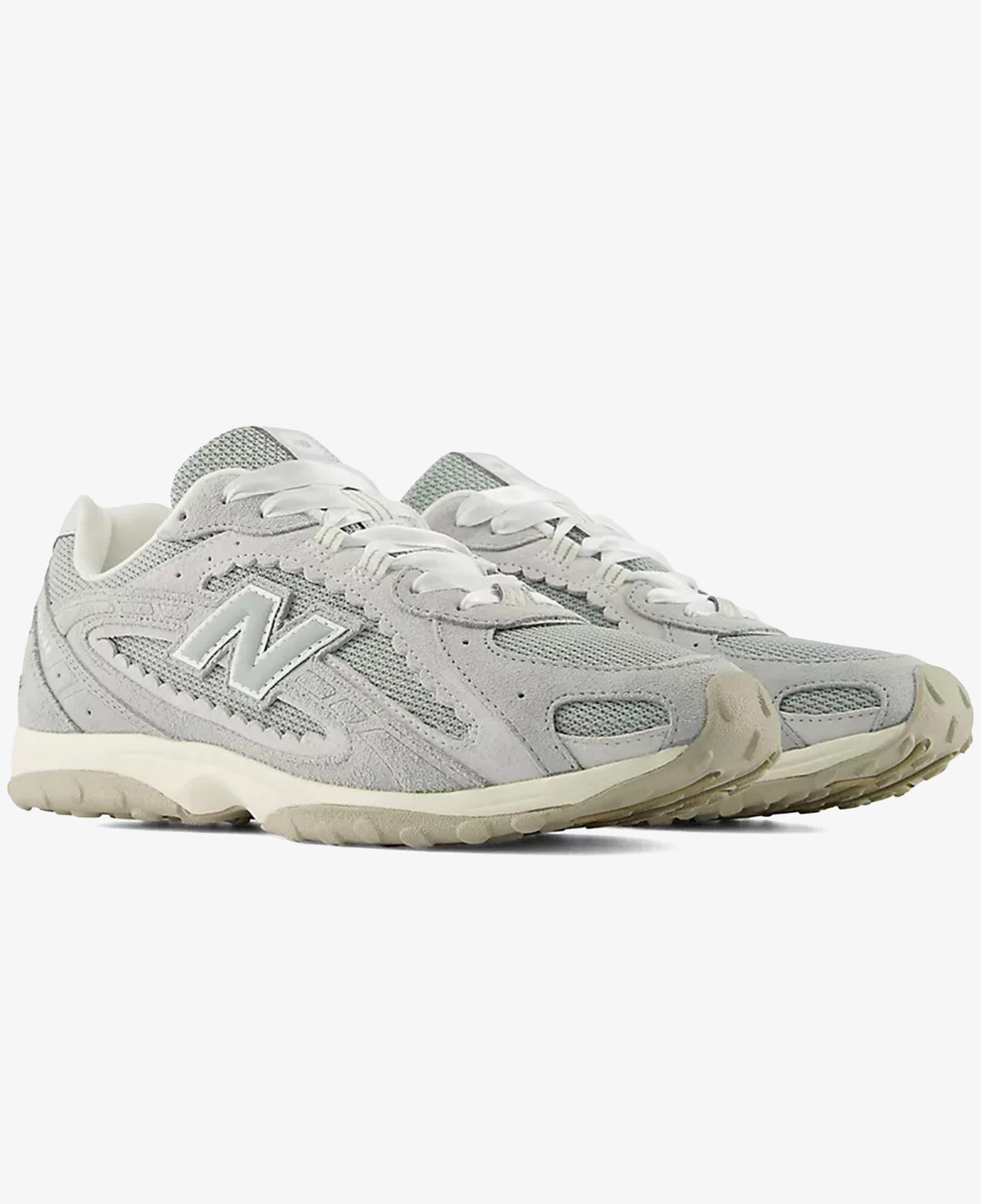New Balance 204 Lifestyle Kadın Gri Spor Ayakkabı