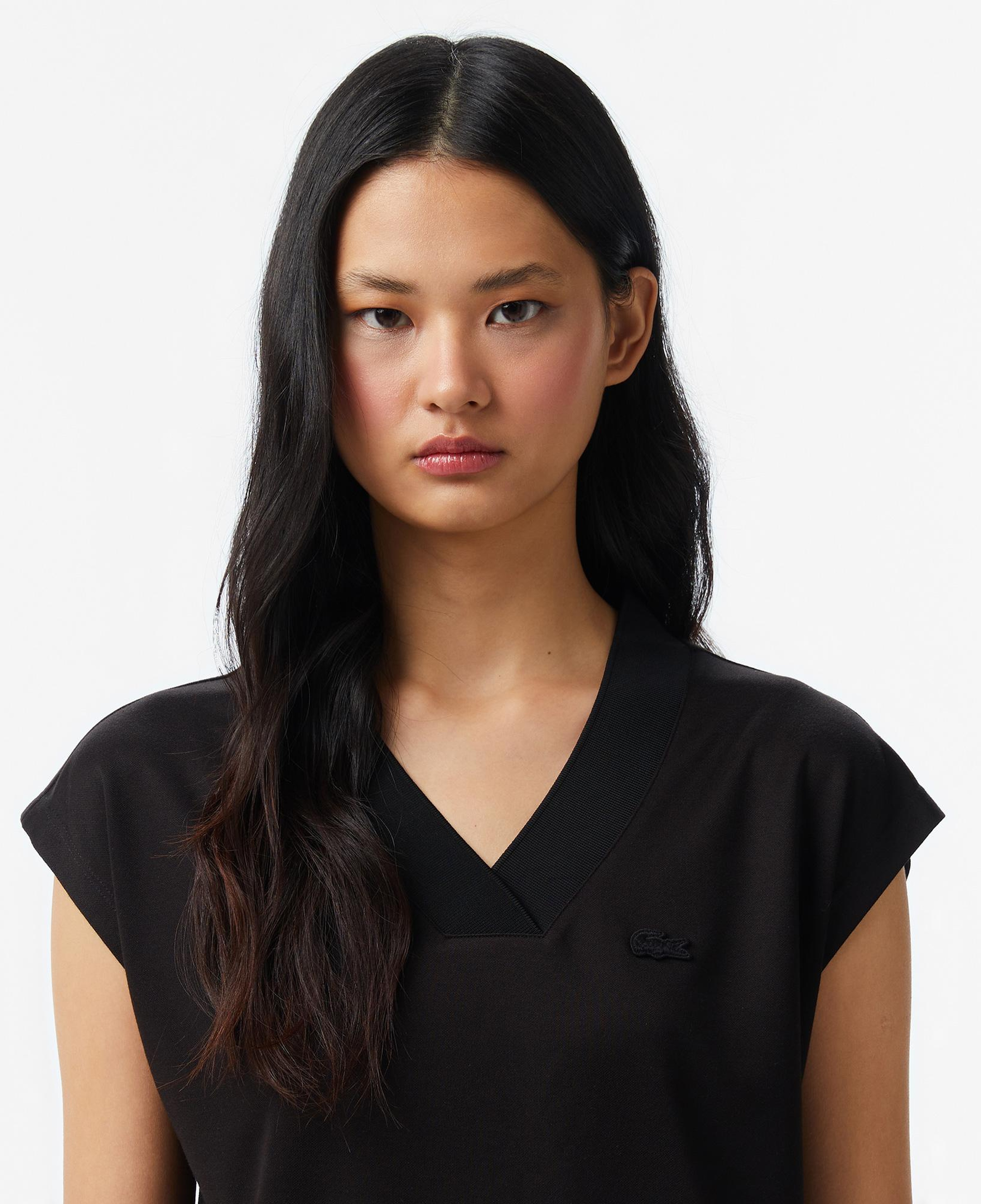 Lacoste Kadın Slim Fit V Yaka Siyah T-Shirt