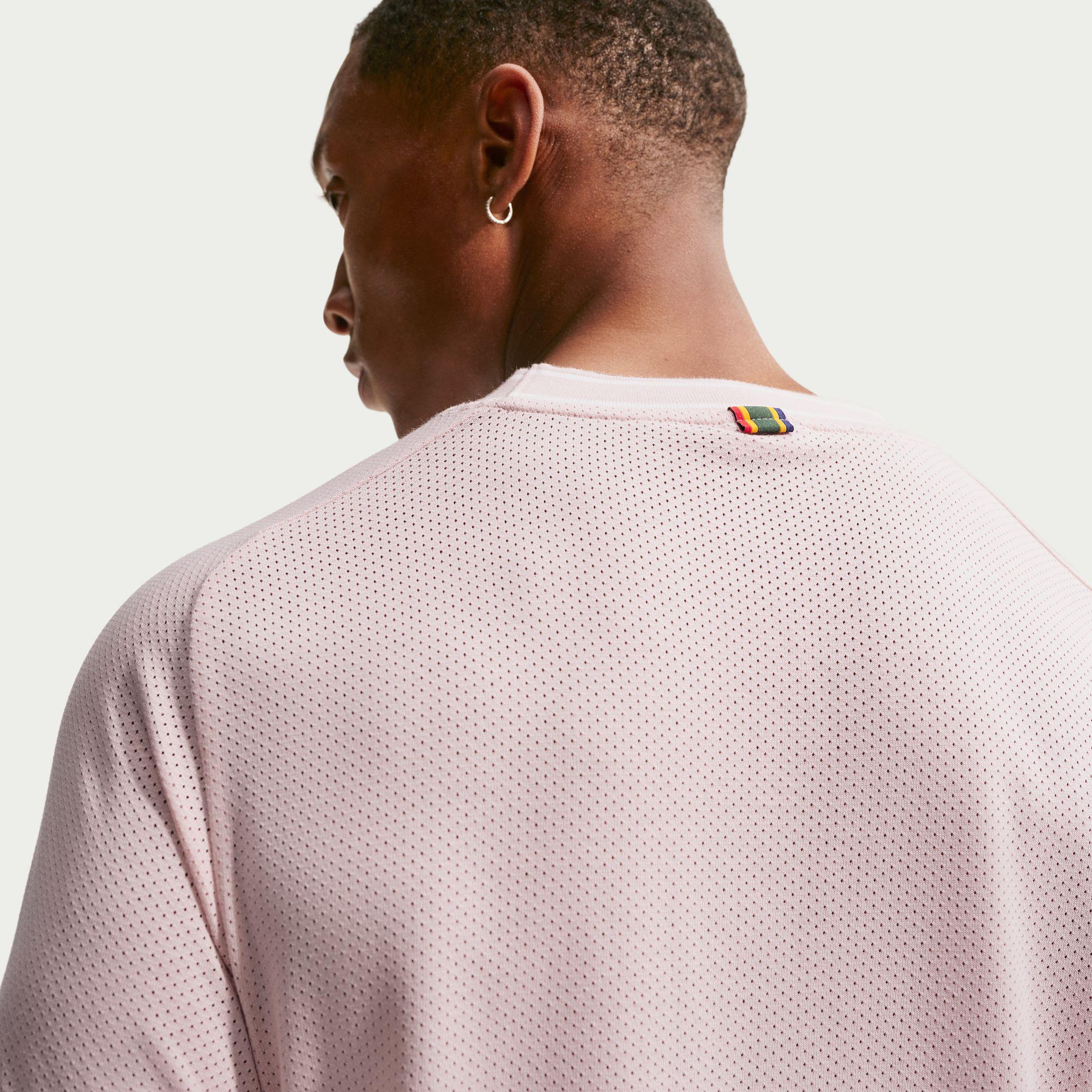 Nike Court Heritage Erkek Pembe T-Shirt