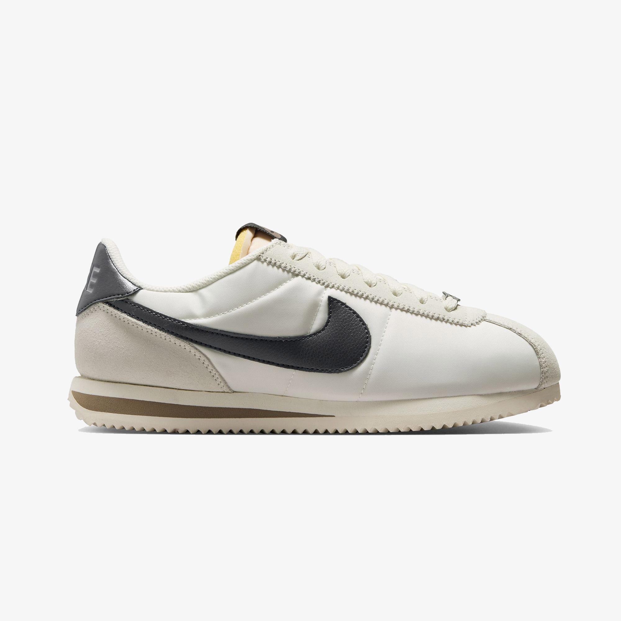 Nike Cortez Kadın Krem Rengi Spor Ayakkabı