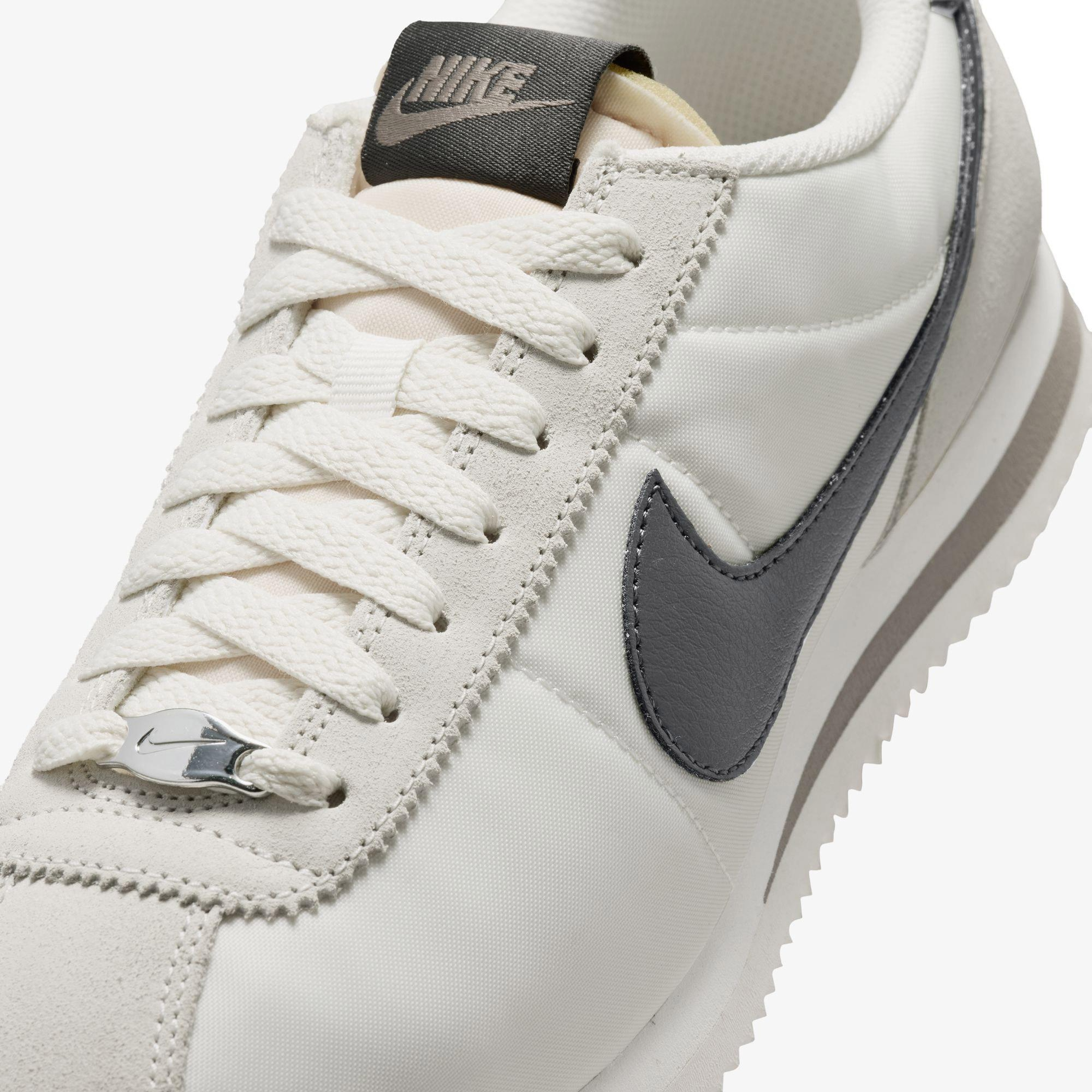 Nike Cortez Kadın Krem Rengi Spor Ayakkabı
