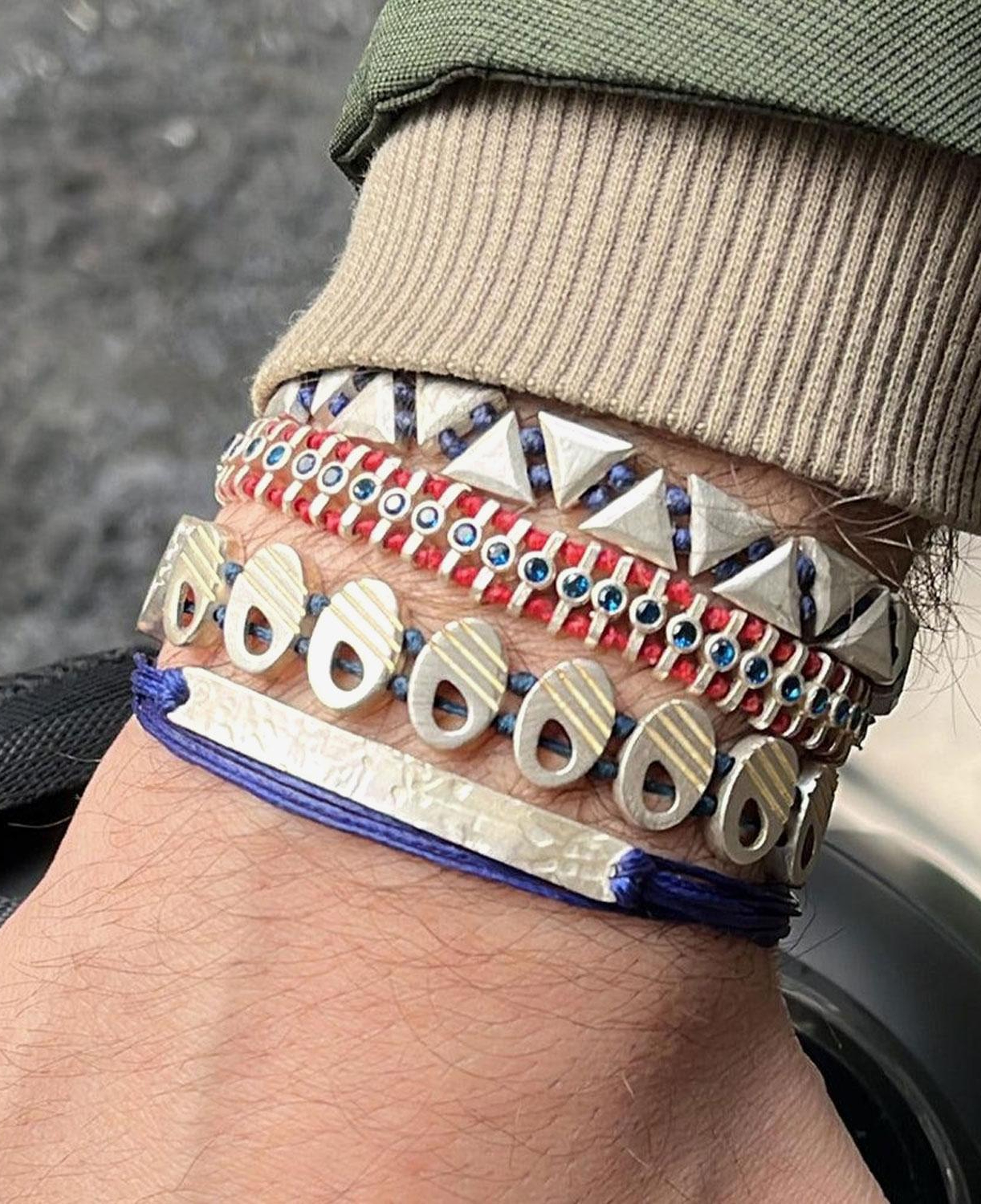 JUJU MOOD Reverse Triangle Bileklik