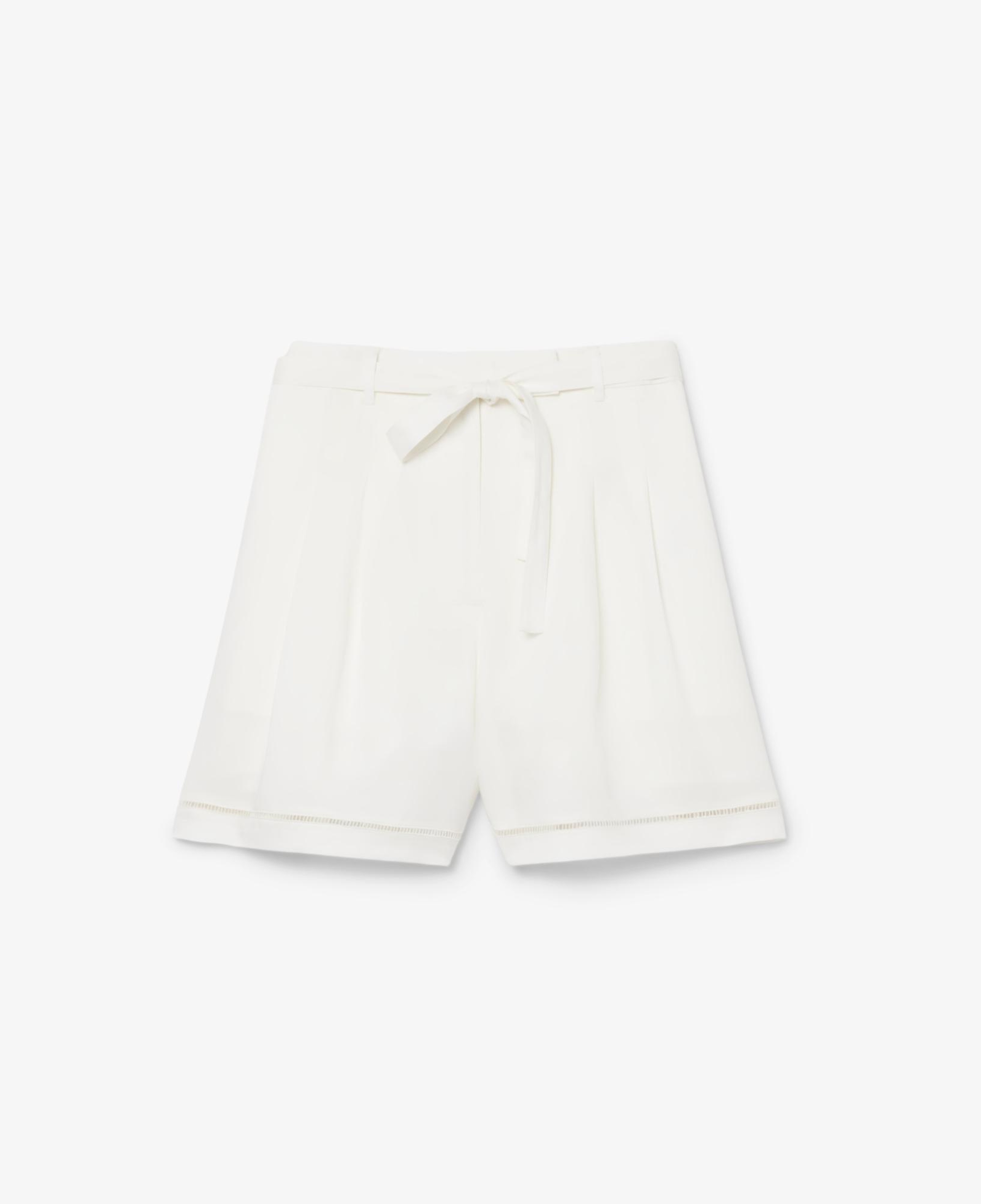 Lacoste Kadın Oversize Fit Beyaz Bermuda Şort