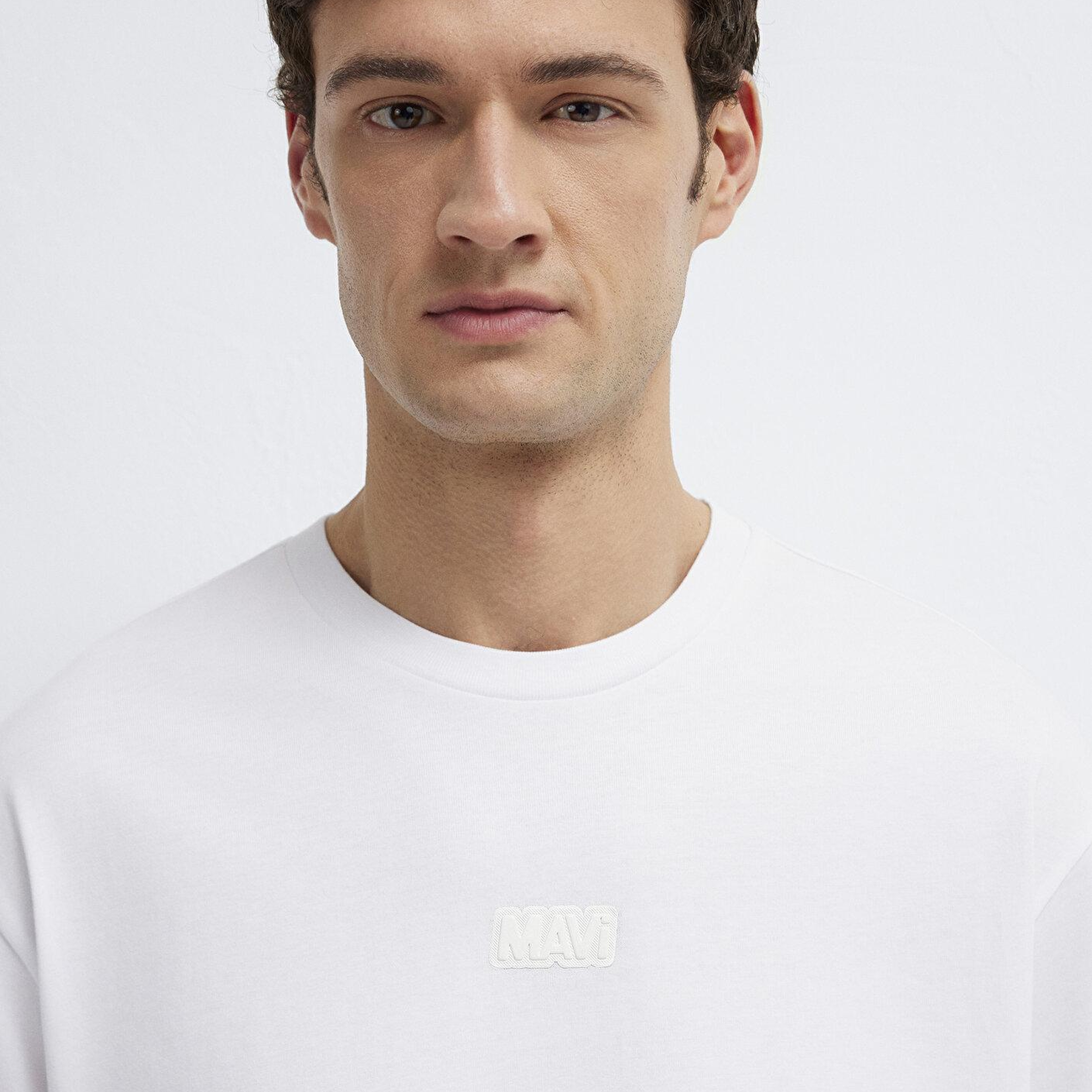Mavi Mavi Logo Baskılı Beyaz Tişört Loose Fit / Bol Rahat Kesim 0613349-620