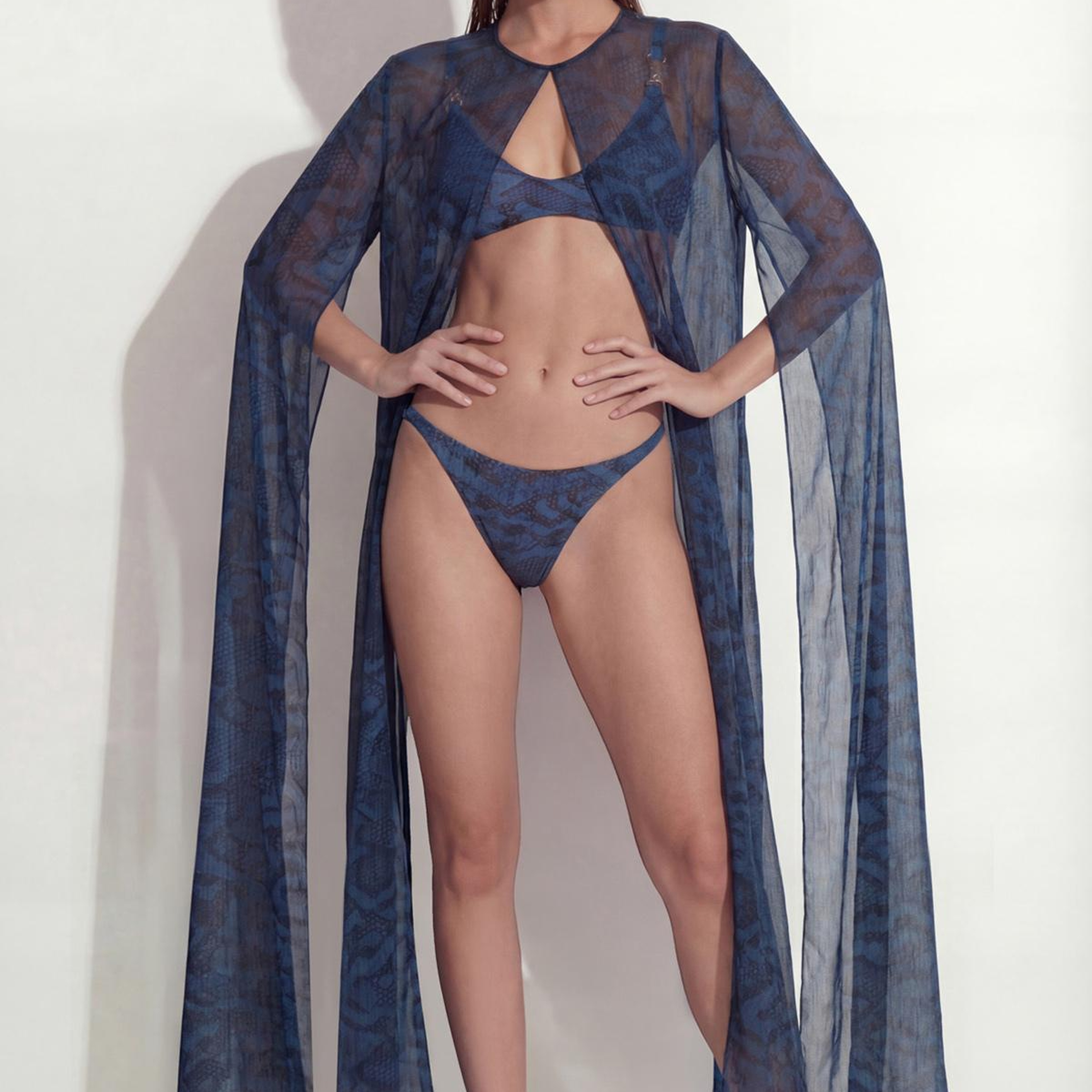 NAGARA AÇIK SIRT BLUZ KAFTAN