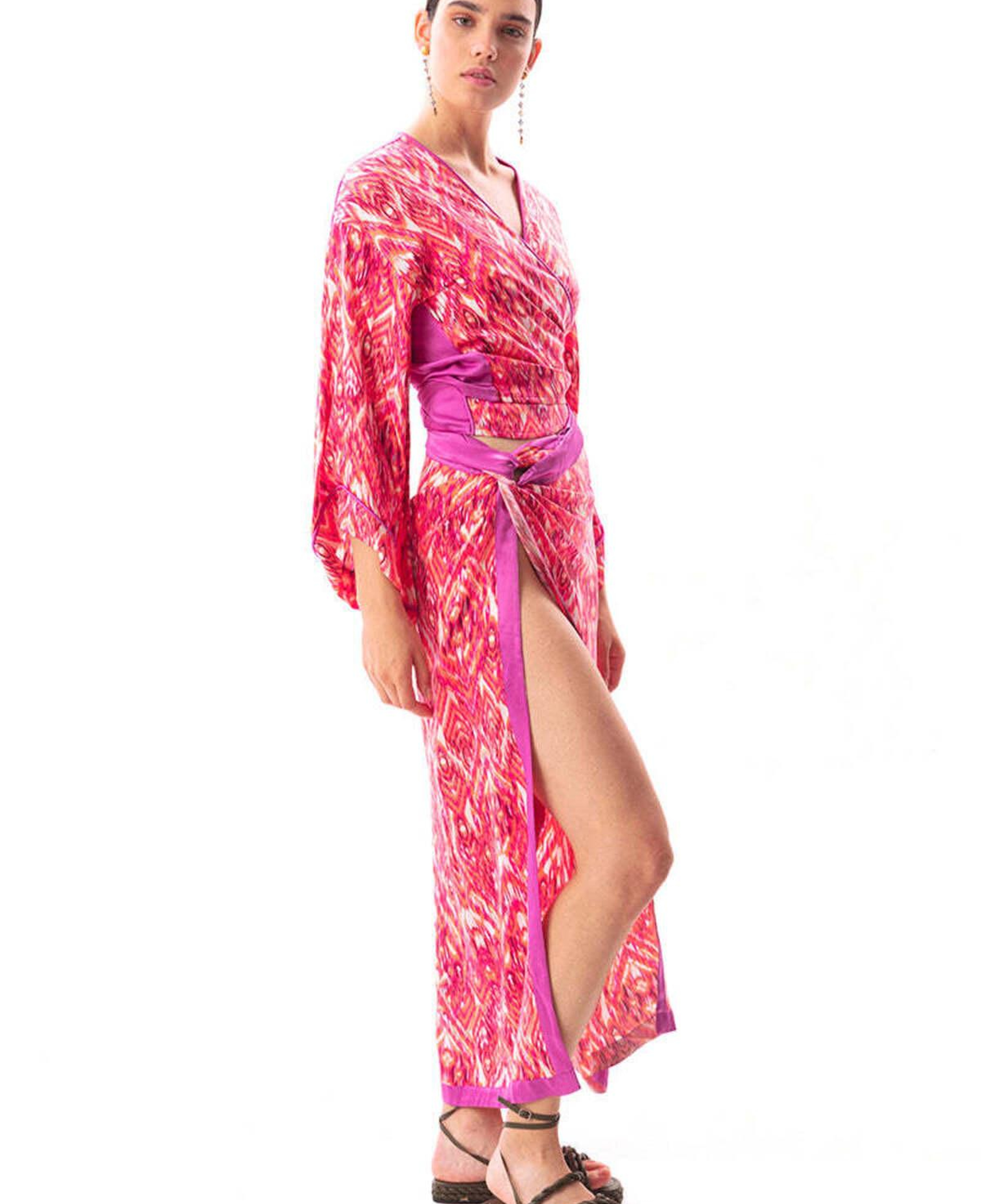 SANTO SARONG ETEK