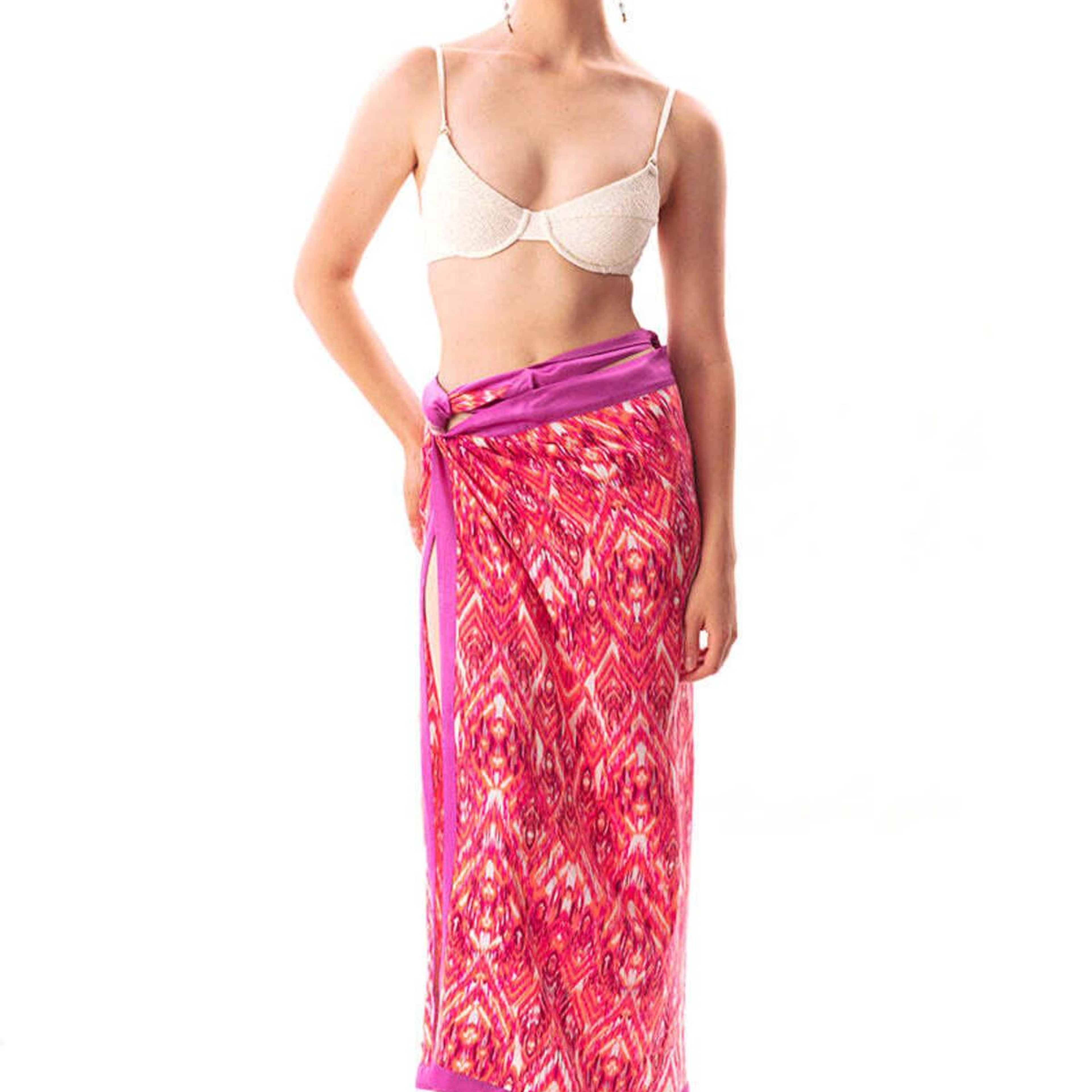 SANTO SARONG ETEK