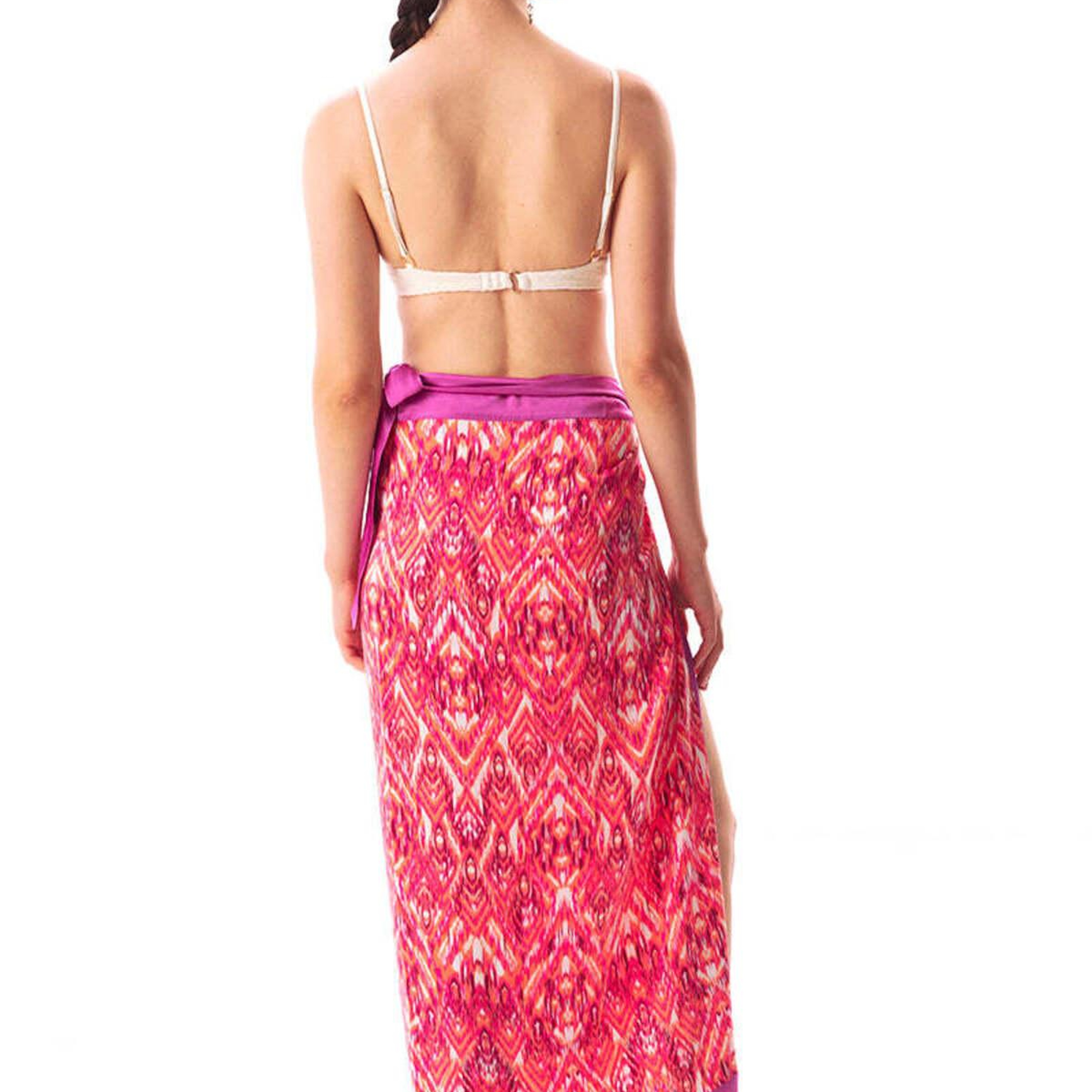 SANTO SARONG ETEK