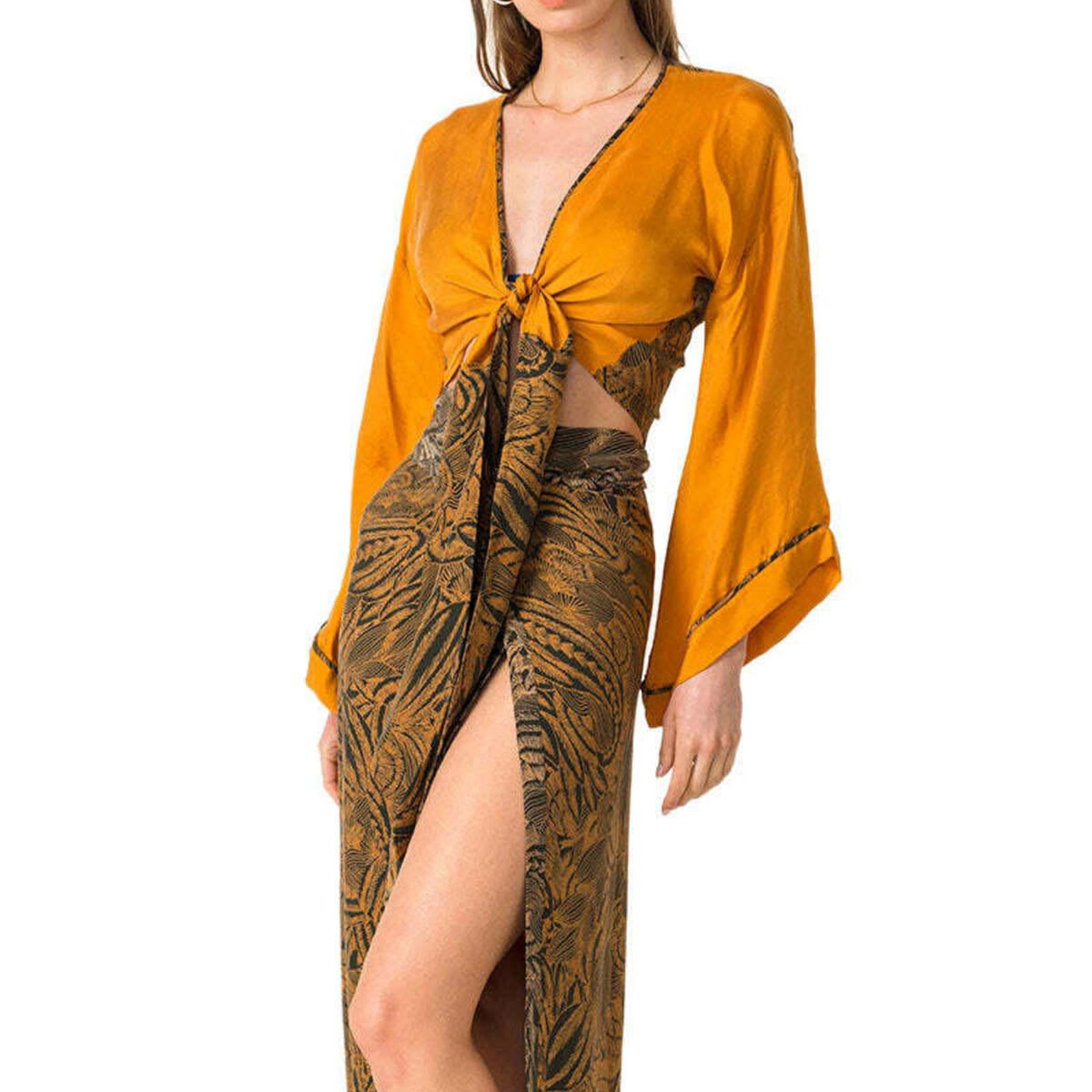 NOMI SARONG ETEK