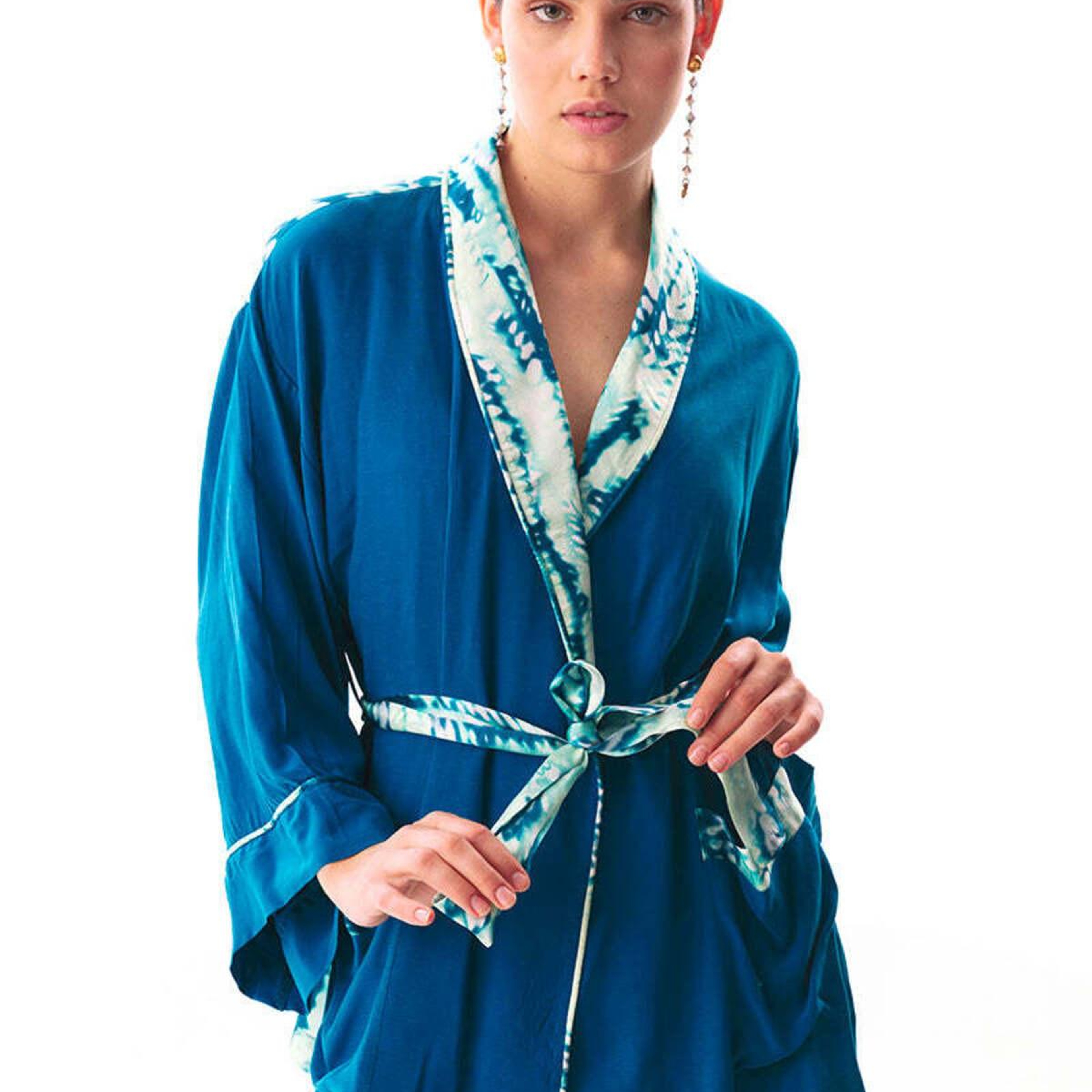TAO ROBE