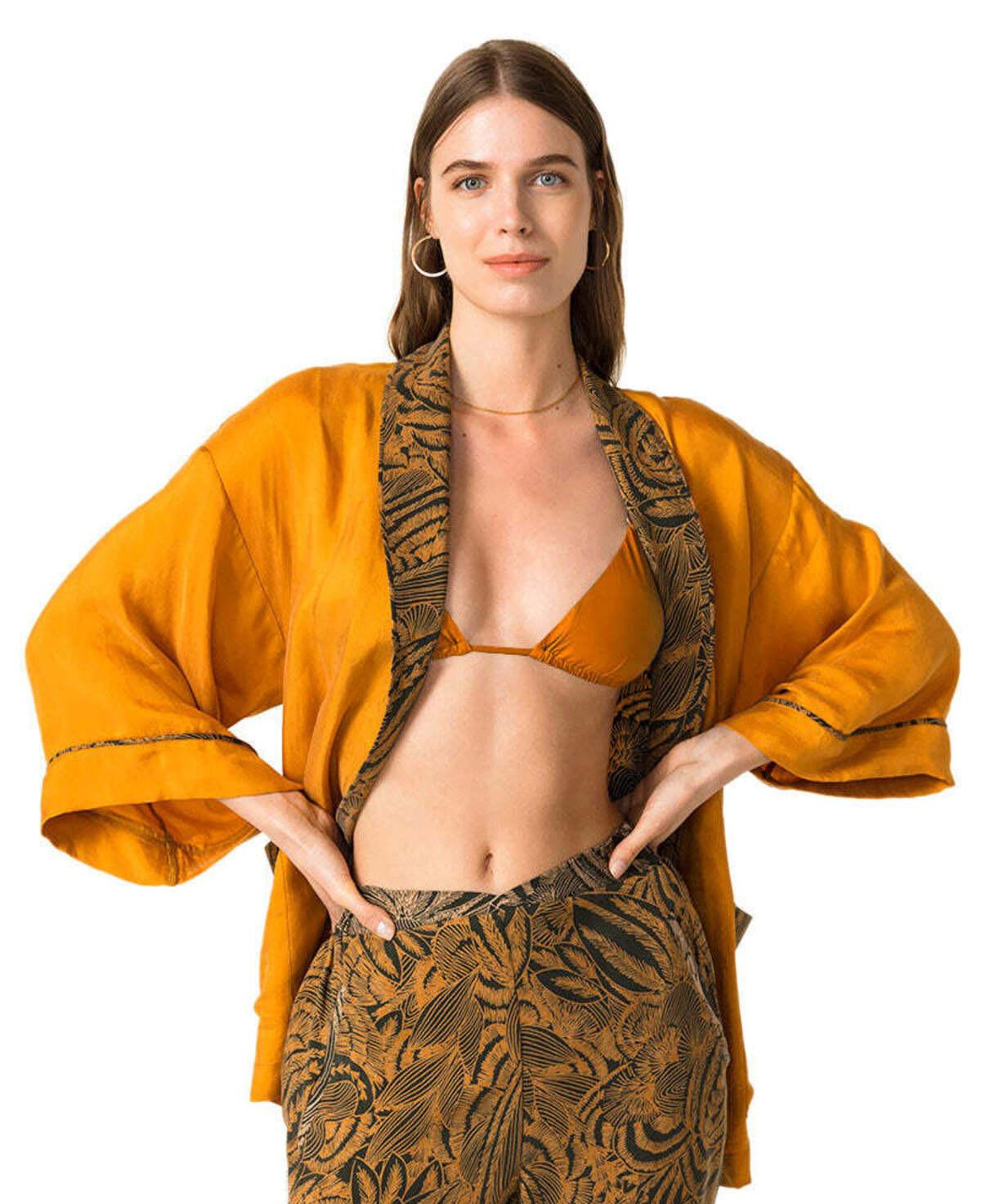 NOMI ROBE