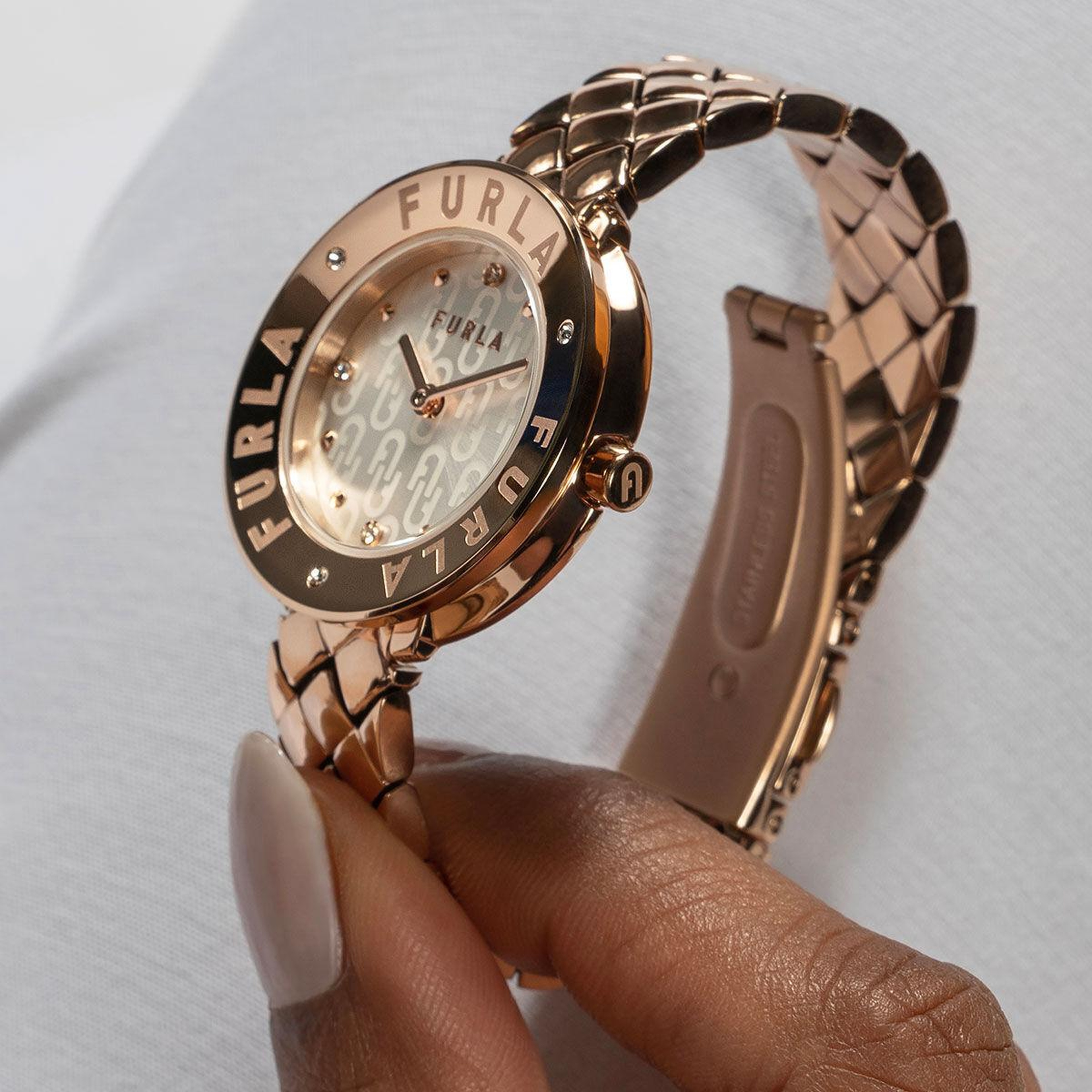 Furla FRWW00004021L3 Kadın Kol Saati