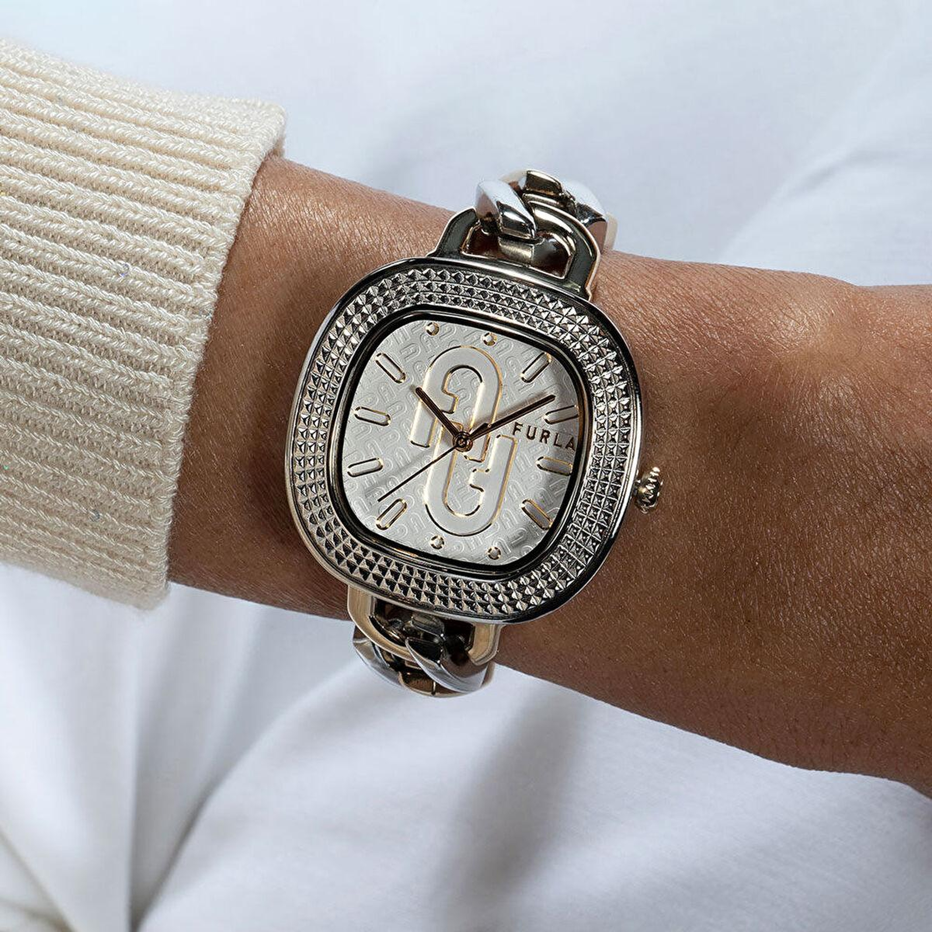 Furla FRWW00048010L4 Kadın Kol Saati