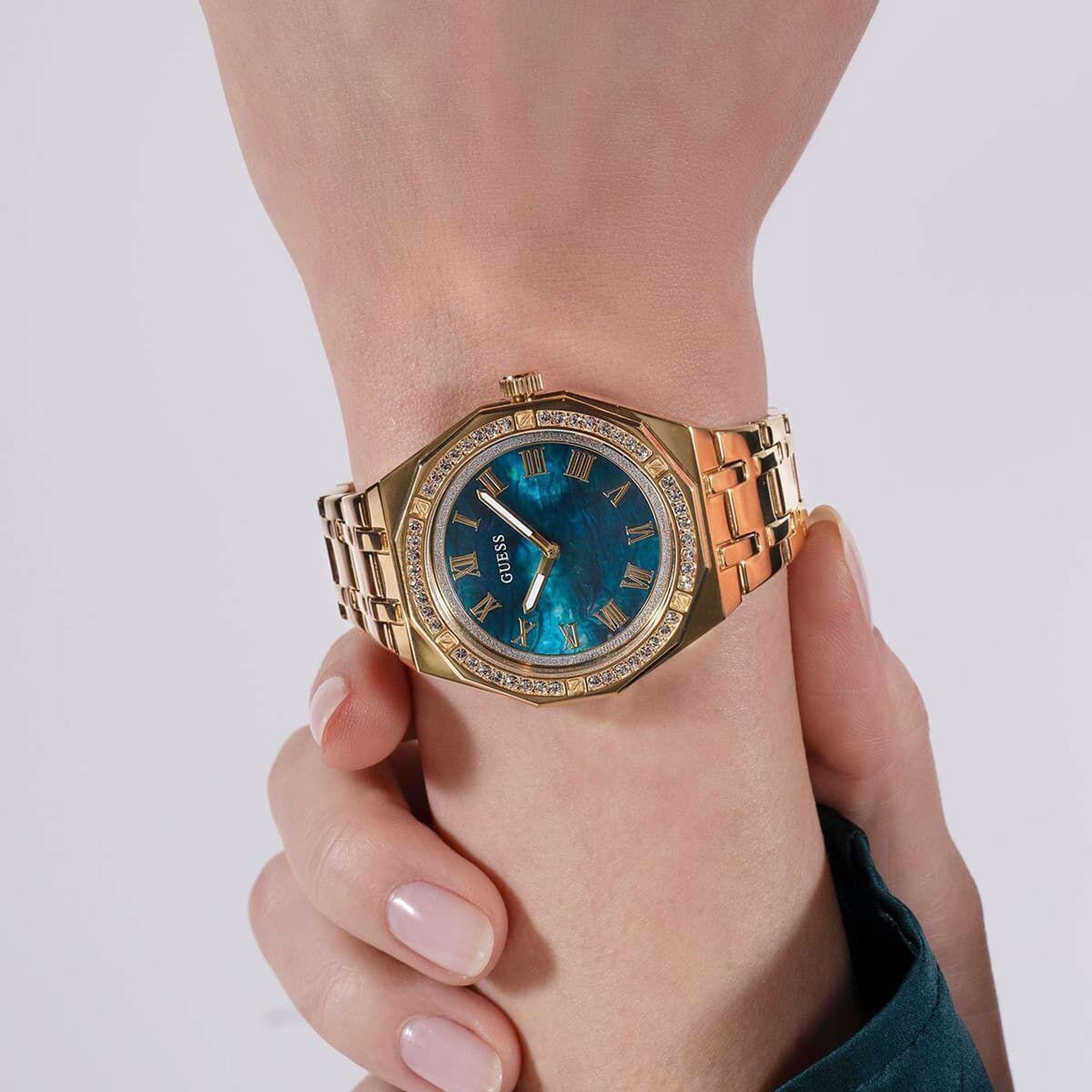 Guess GUGW0770L2 Kadın Kol Saati