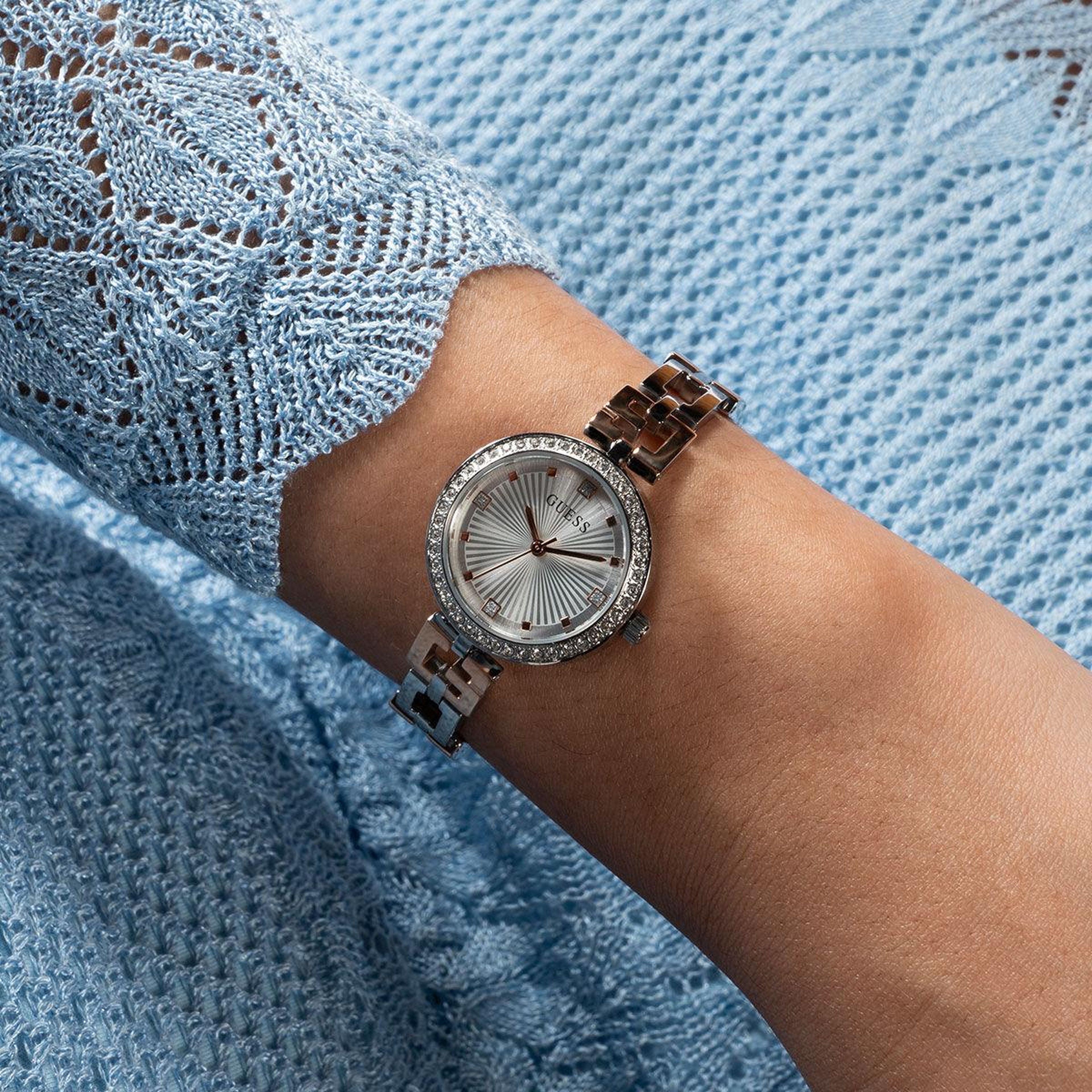 Guess GUGW0656L2 Kadın Kol Saati