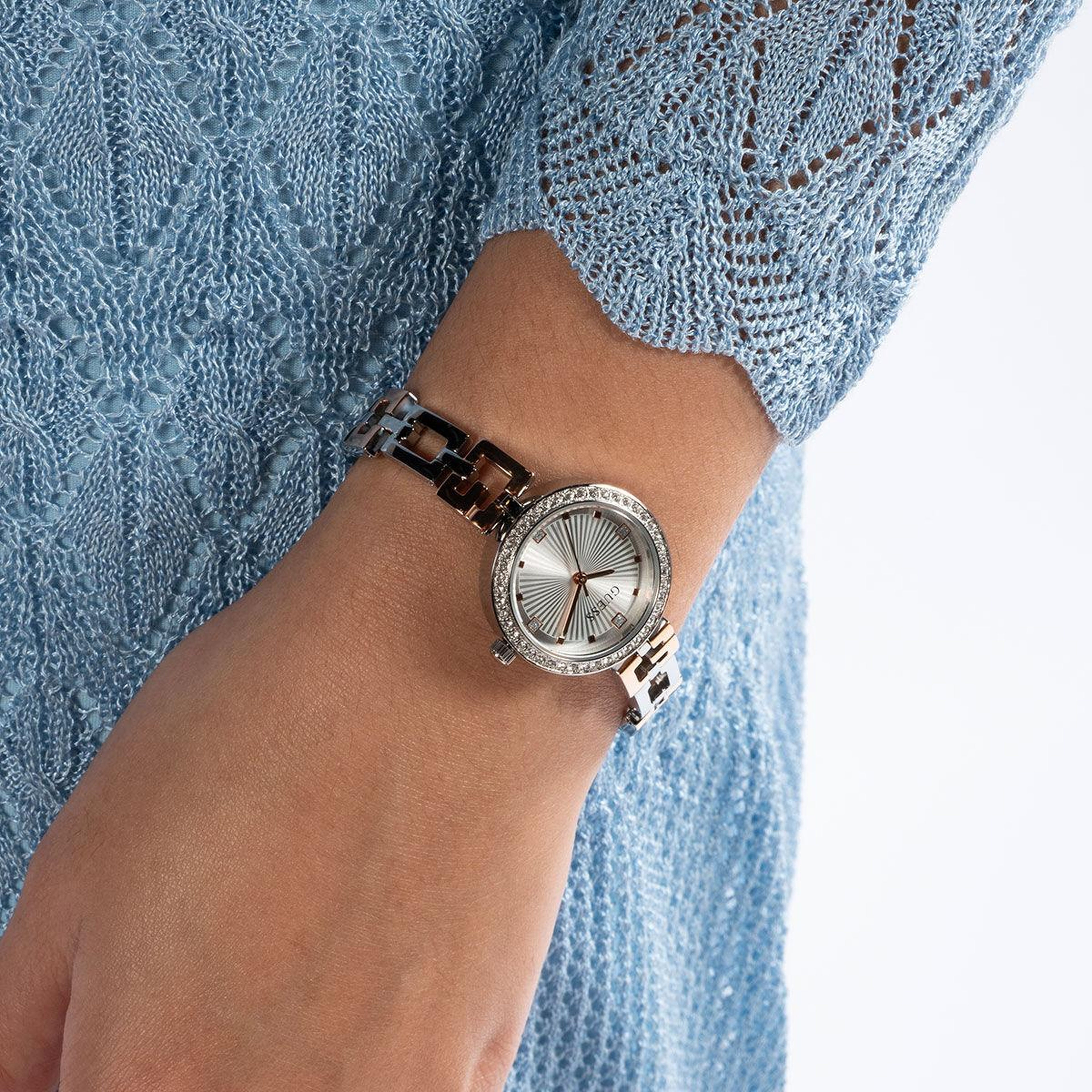 Guess GUGW0656L2 Kadın Kol Saati