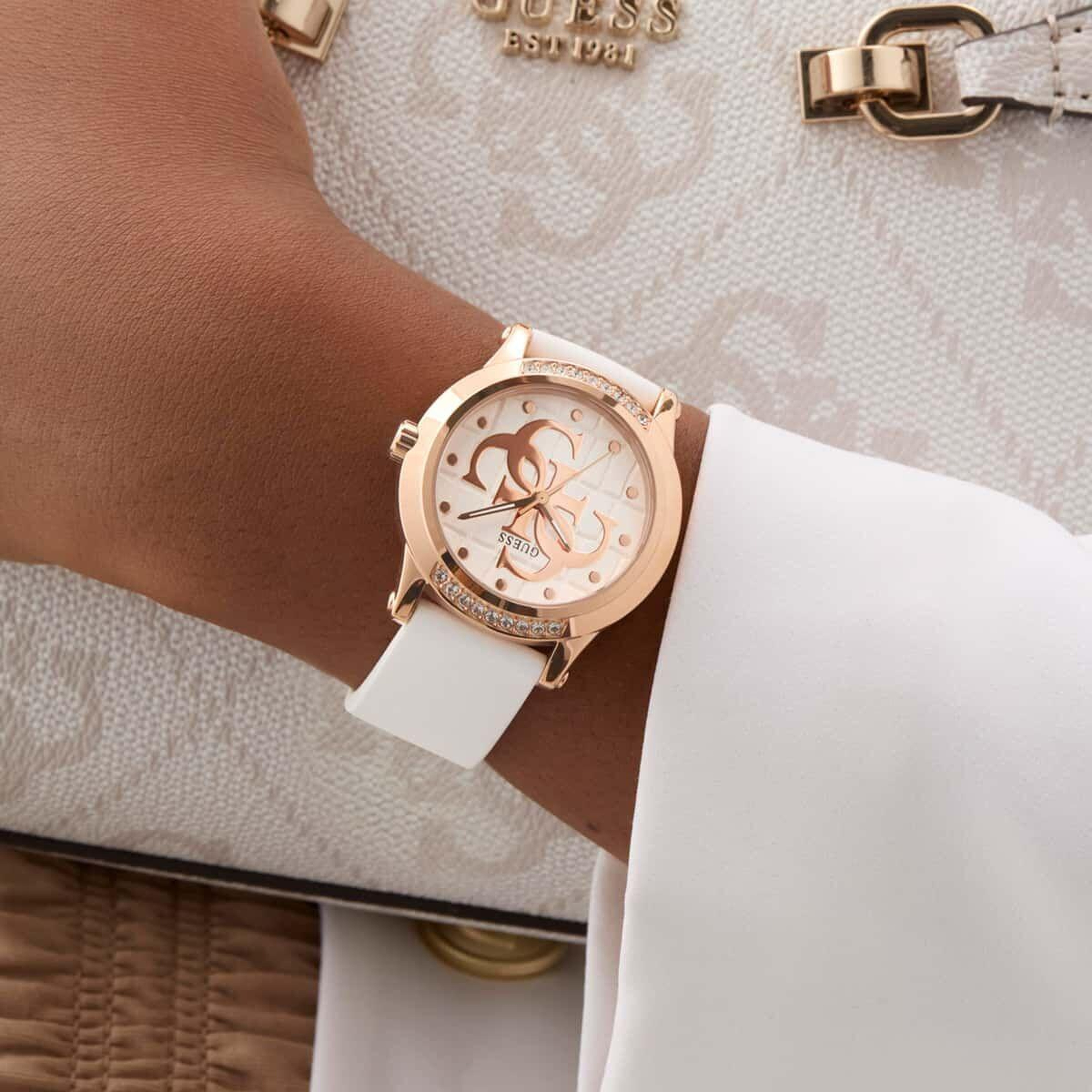 Guess GUGW0860L4 Kadın Kol Saati