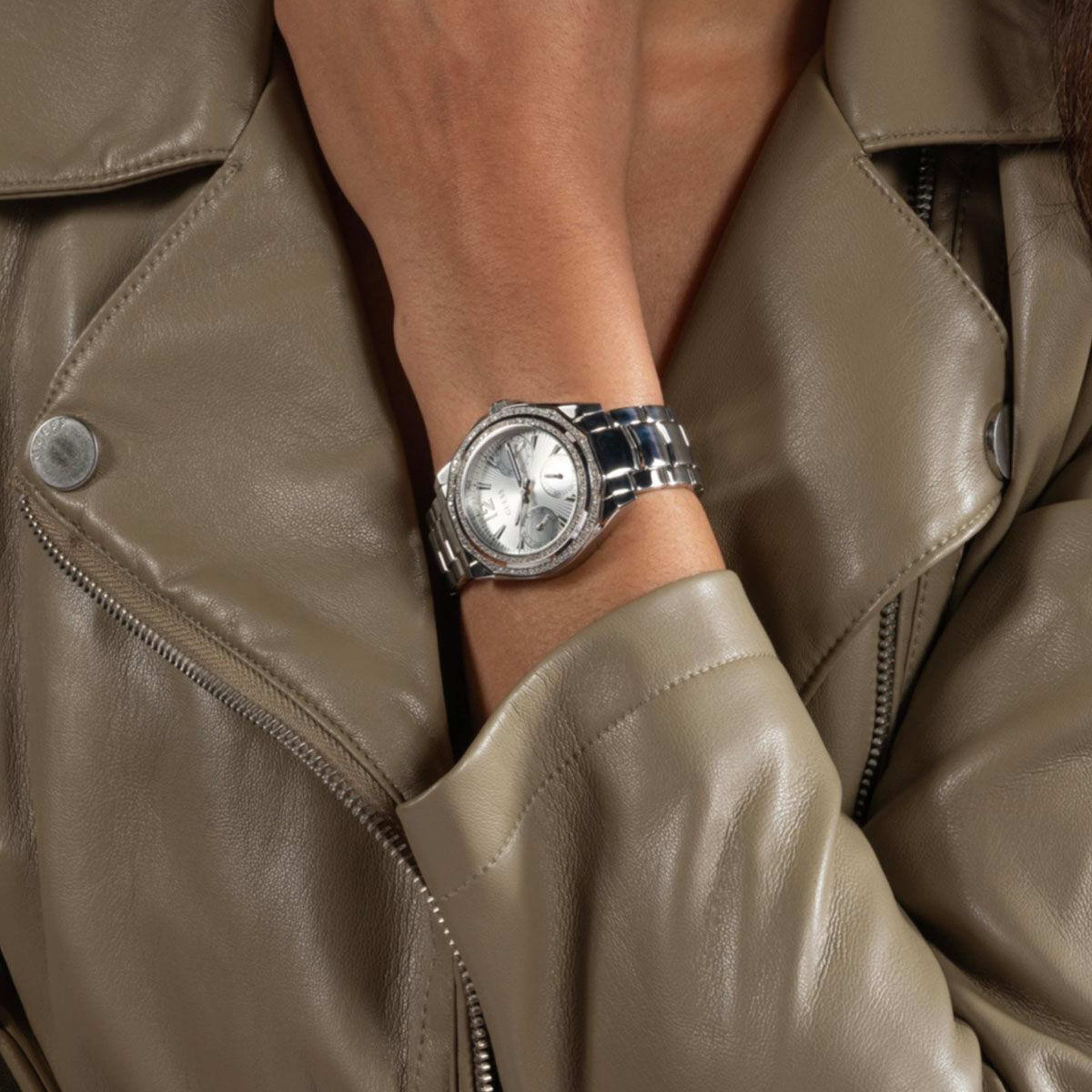 Guess GUGW0685L1 Kadın Kol Saati