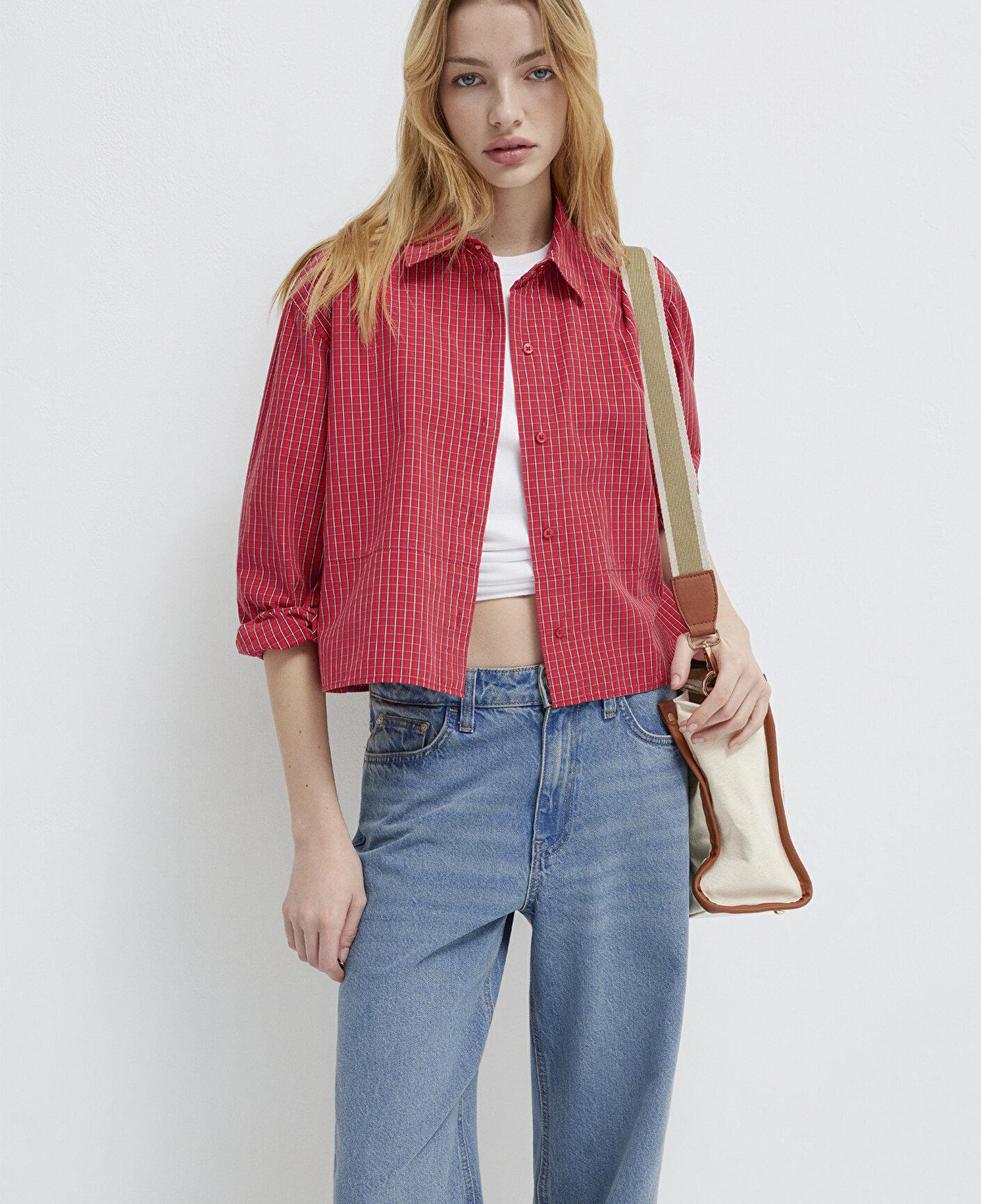 Mavi Ekose Kırmızı Crop Gömlek Loose Fit / Bol Rahat Kesim 1211401-83904