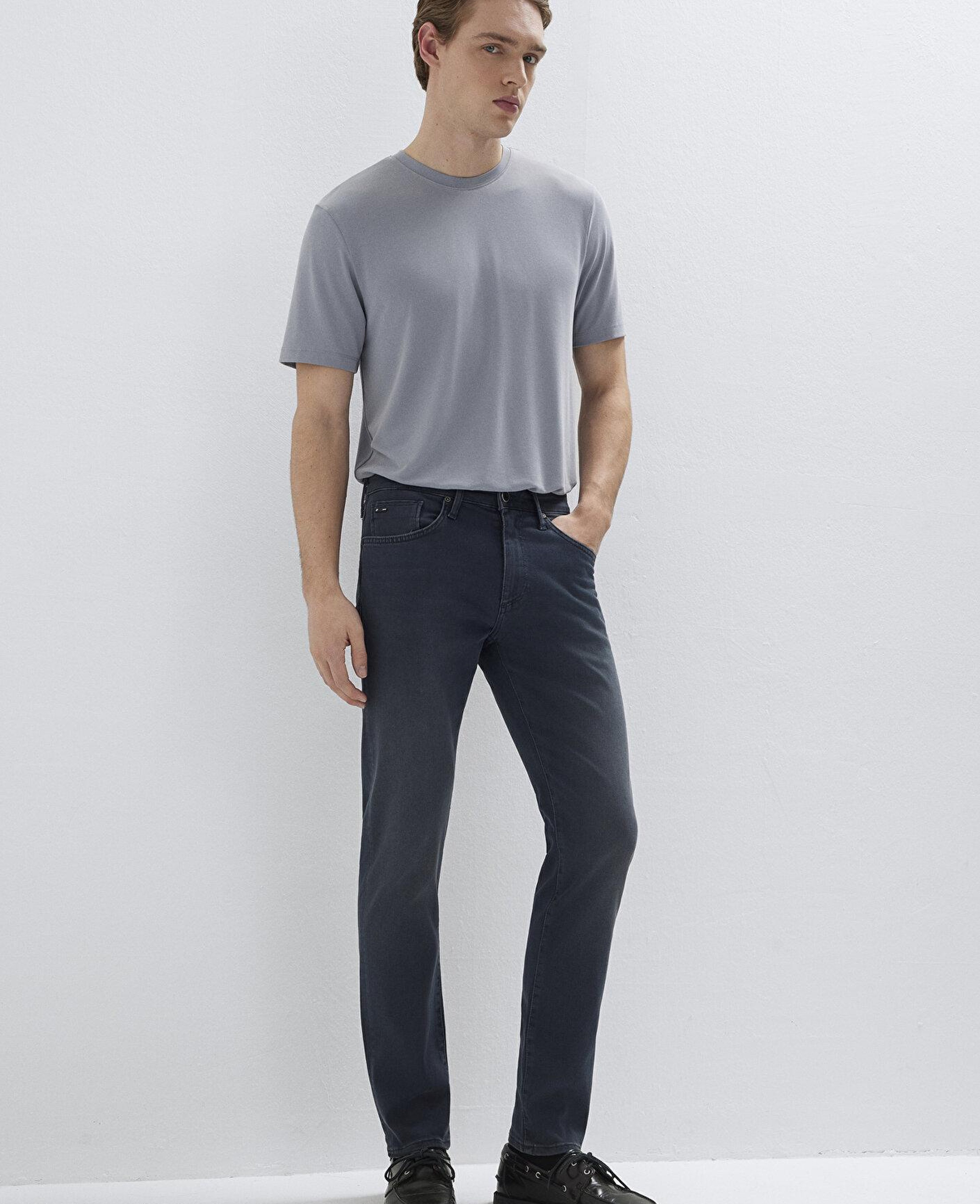 Mavi Marcus Pro Sport Koyu Puslu Mavi Jean Pantolon 00351A1739