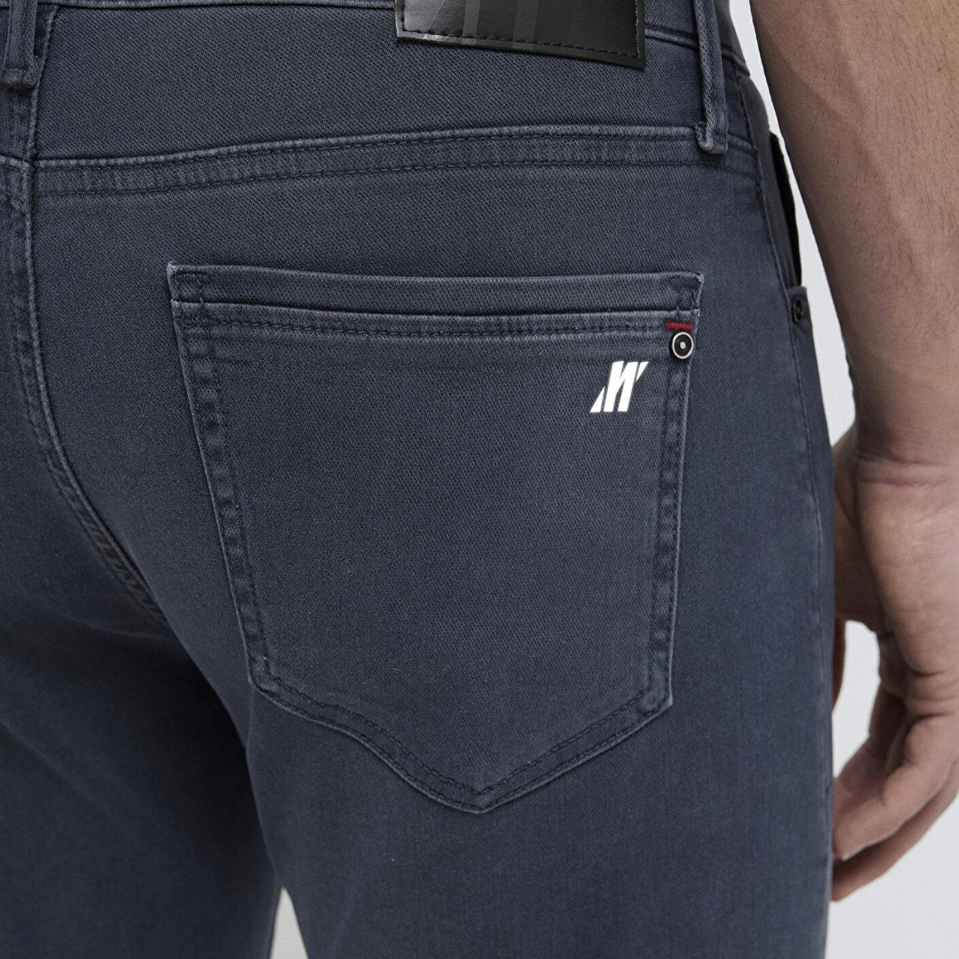Mavi Marcus Pro Sport Koyu Puslu Mavi Jean Pantolon 00351A1739