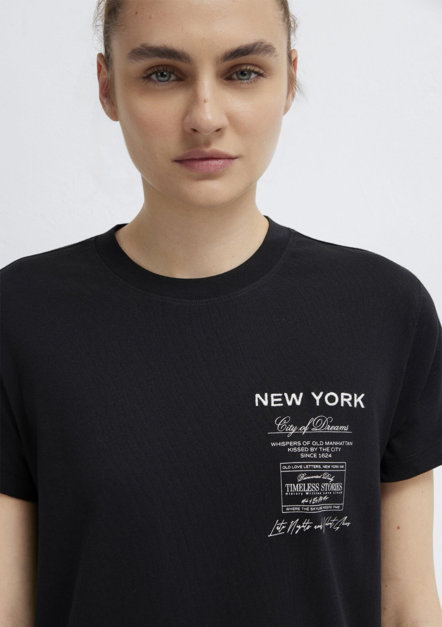 Mavi New York Nakışlı Siyah Tişört Semi Slim Fit / Yarı Dar Kesim 1614260-900