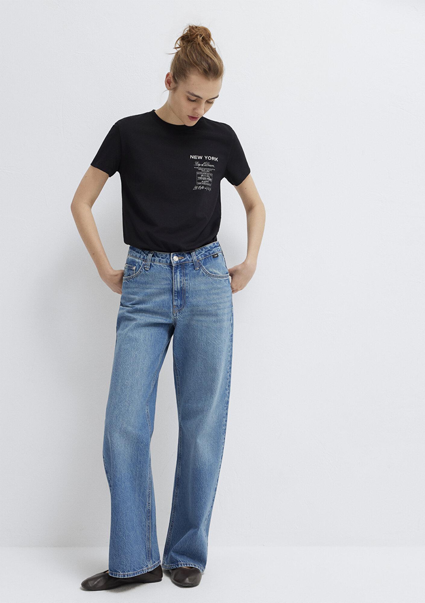 Mavi New York Nakışlı Siyah Tişört Semi Slim Fit / Yarı Dar Kesim 1614260-900