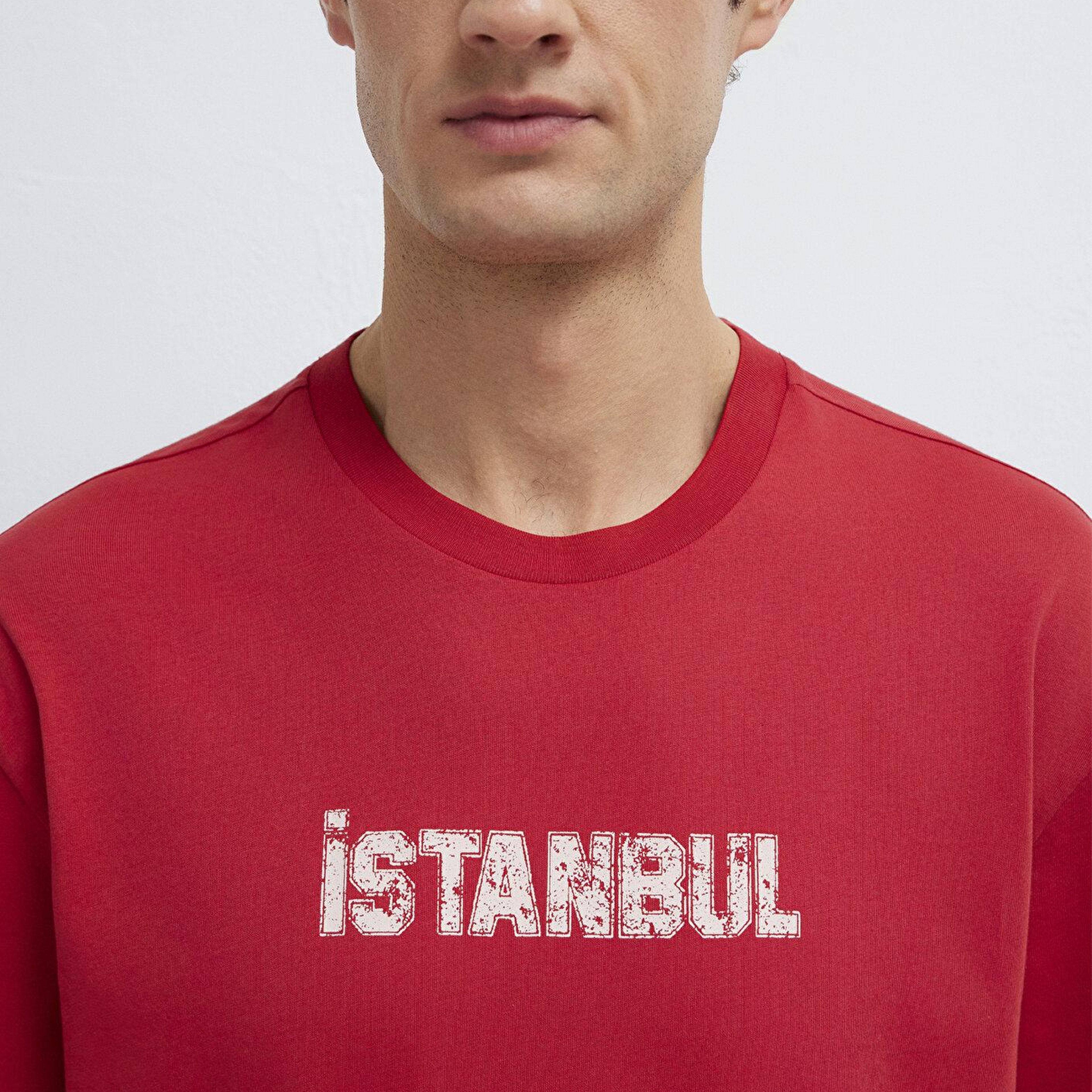 Mavi İstanbul Baskılı Kırmızı Tişört Loose Fit / Bol Rahat Kesim 0613593-70428