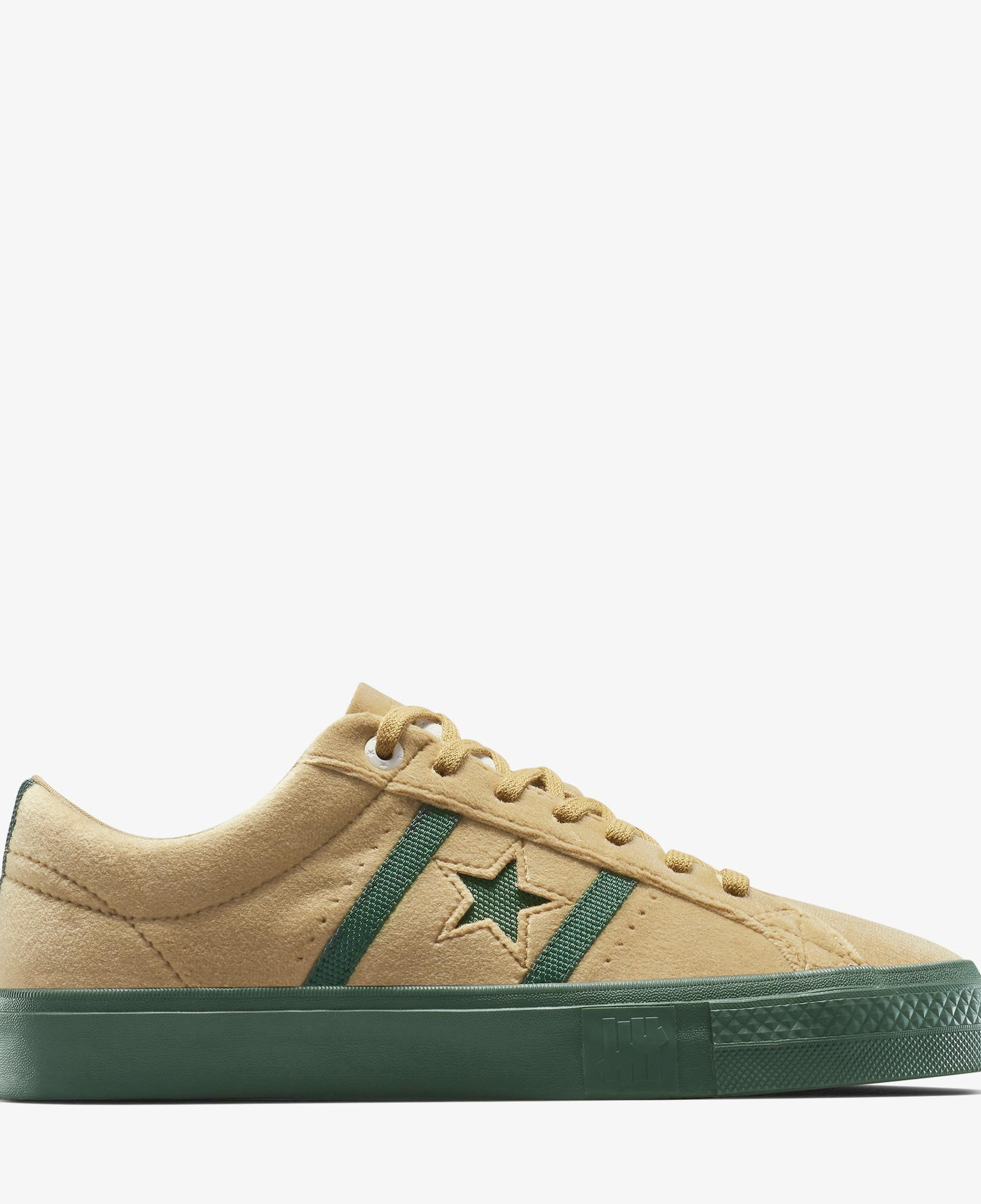 Converse x UNDEFEATED One Star Academy Pro Unisex Krem Sneaker