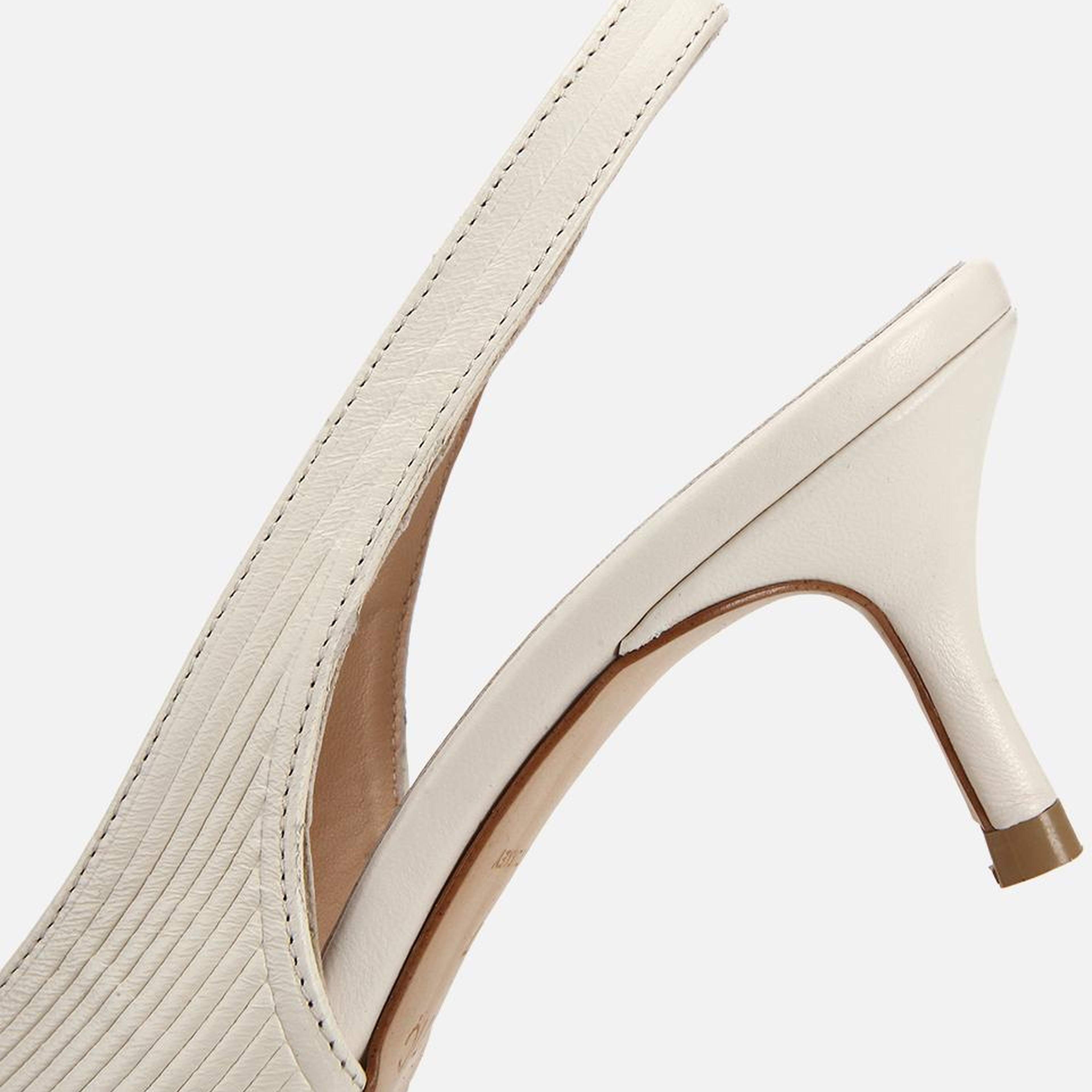 Kadın Deri Ekru Dokulu Yumuşak Arkası Açık Kısa Topuklu Stiletto