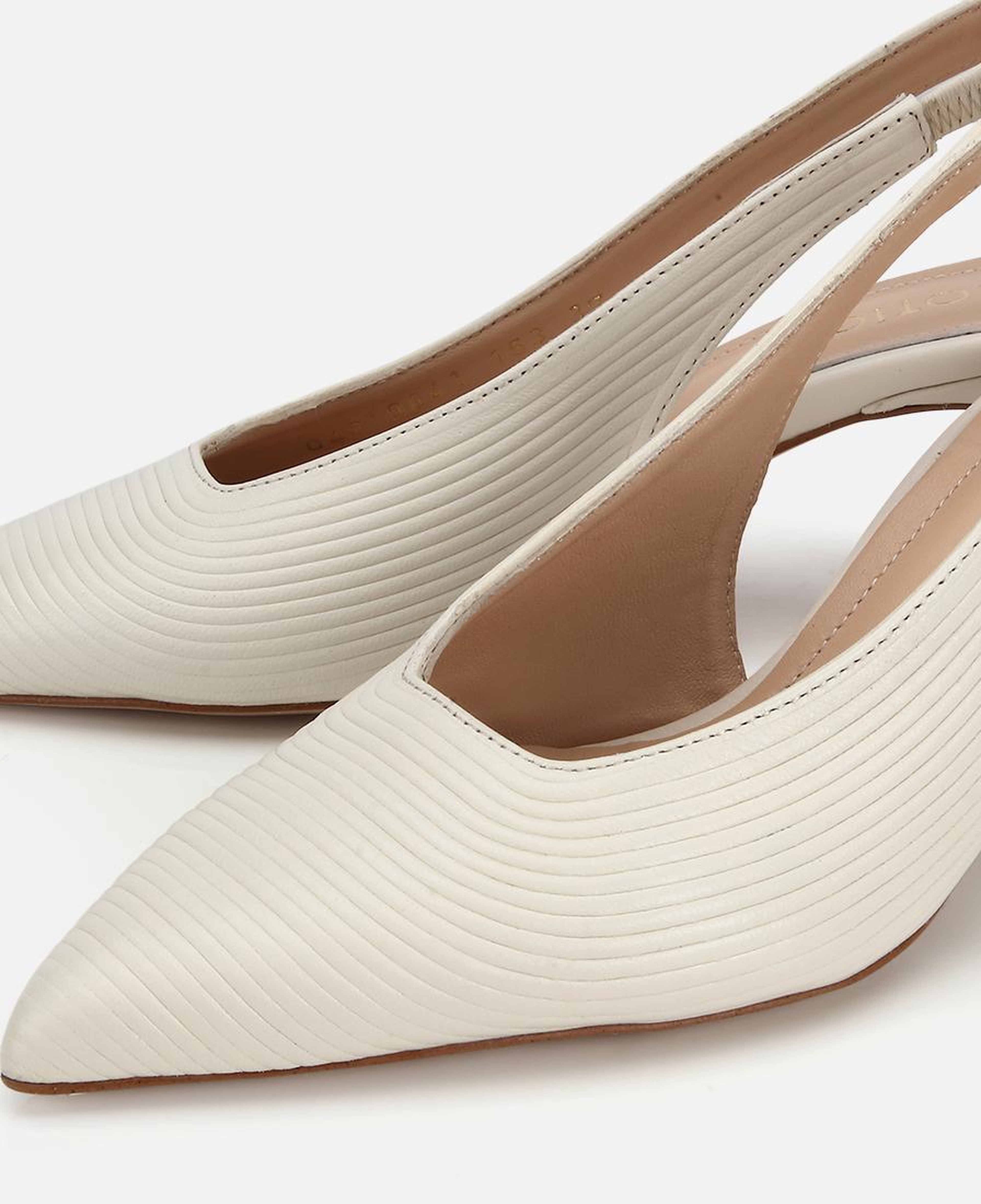 Kadın Deri Ekru Dokulu Yumuşak Arkası Açık Kısa Topuklu Stiletto