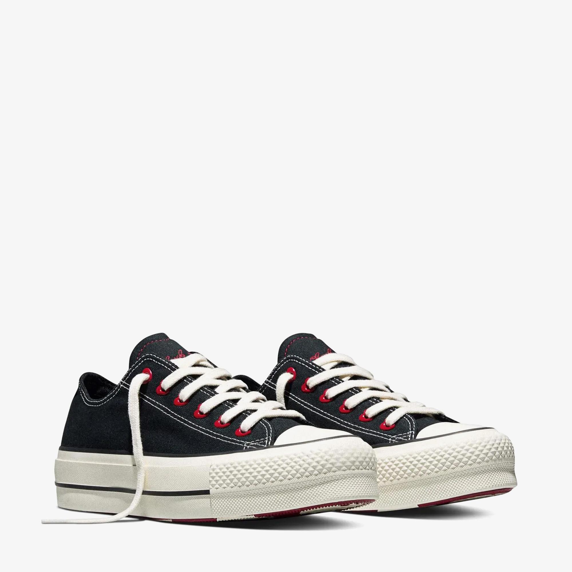 Converse Valentine's Day Chuck Taylor All Star Lift Kadın Siyah Sneaker