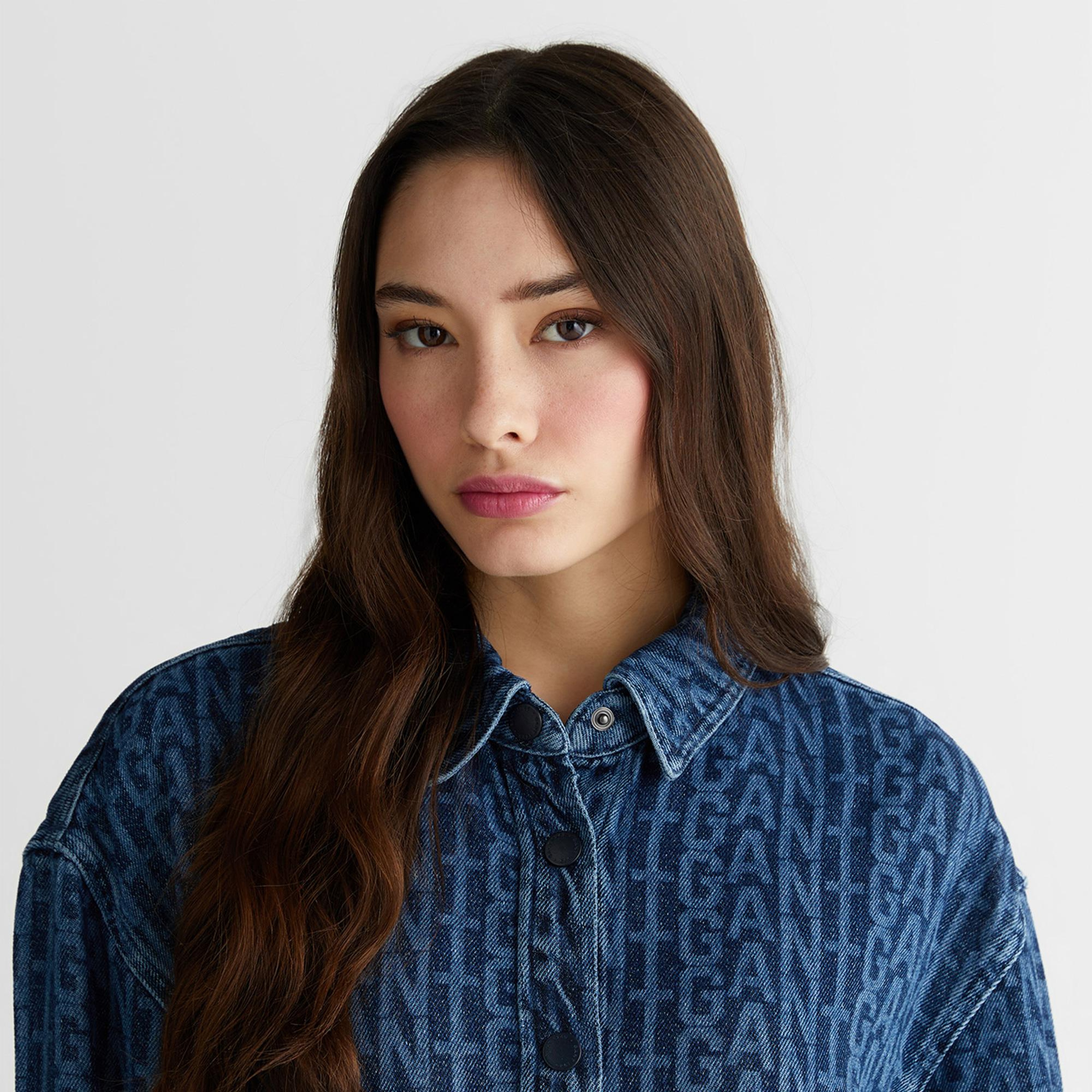 GANT Kadın Mavi Regular Fit Düğmeli Yaka Gömlek