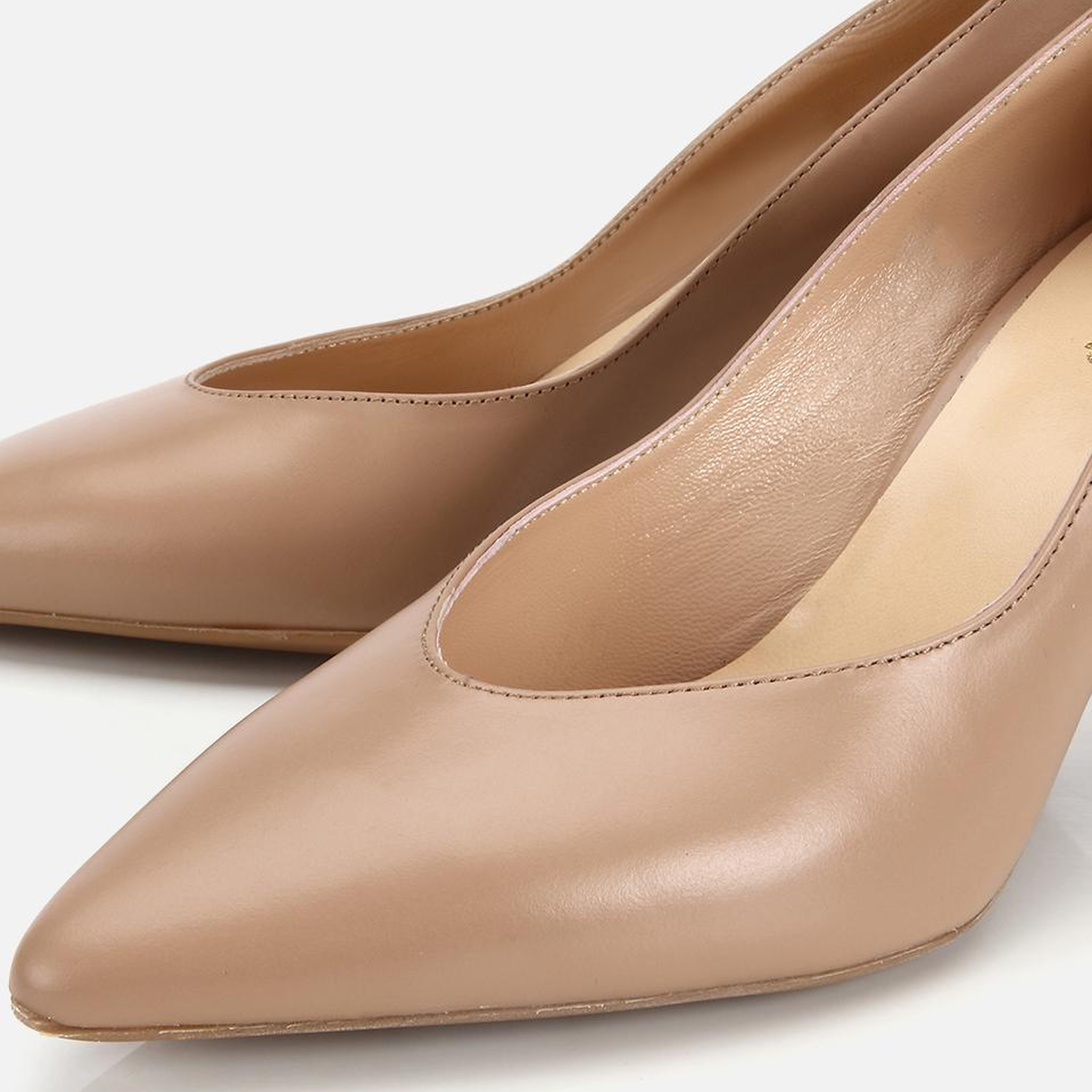 Kadın Deri Bej Kısa Topuklu Stiletto