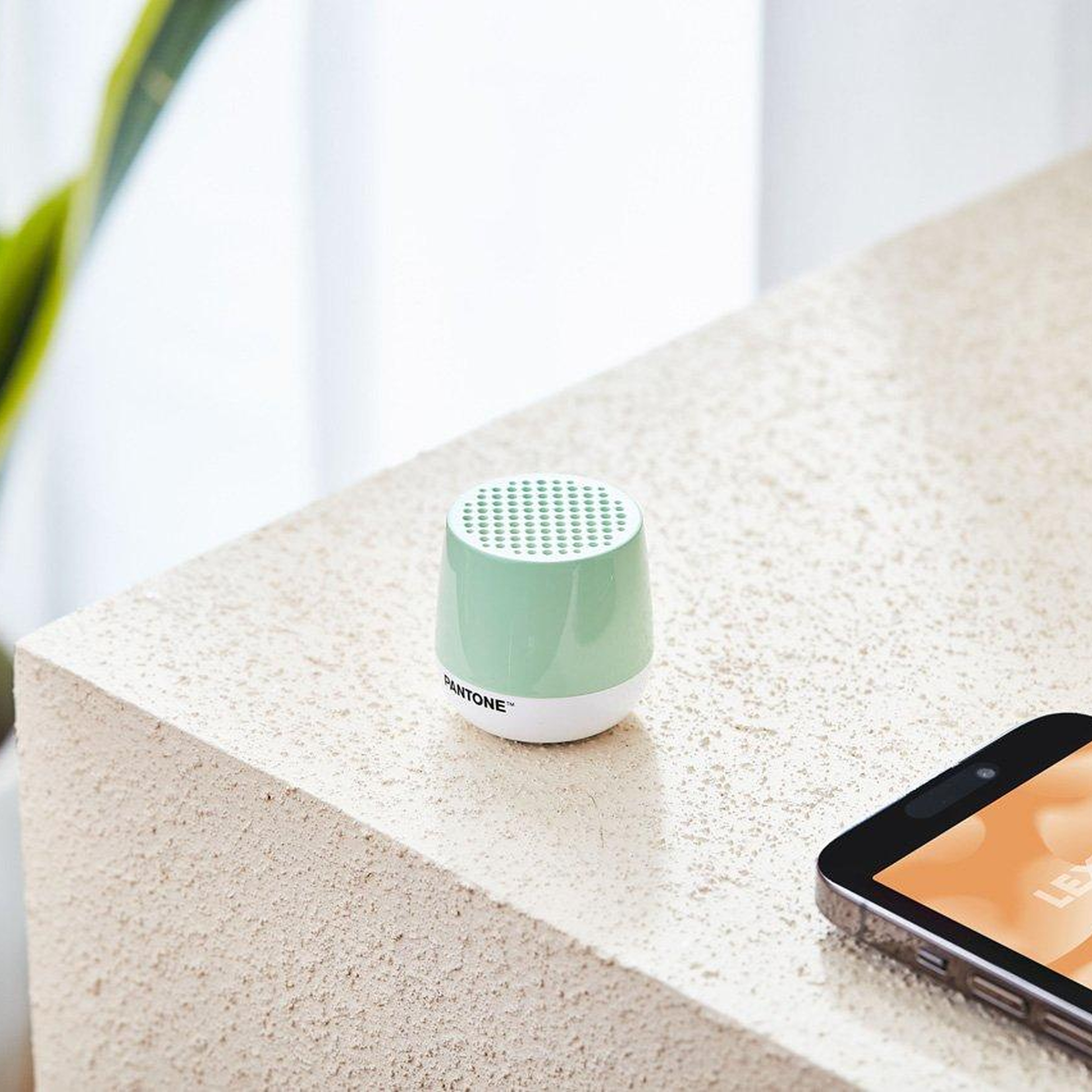 Lexon x Pantone Mino + Bluetooth Hoparlör Mint