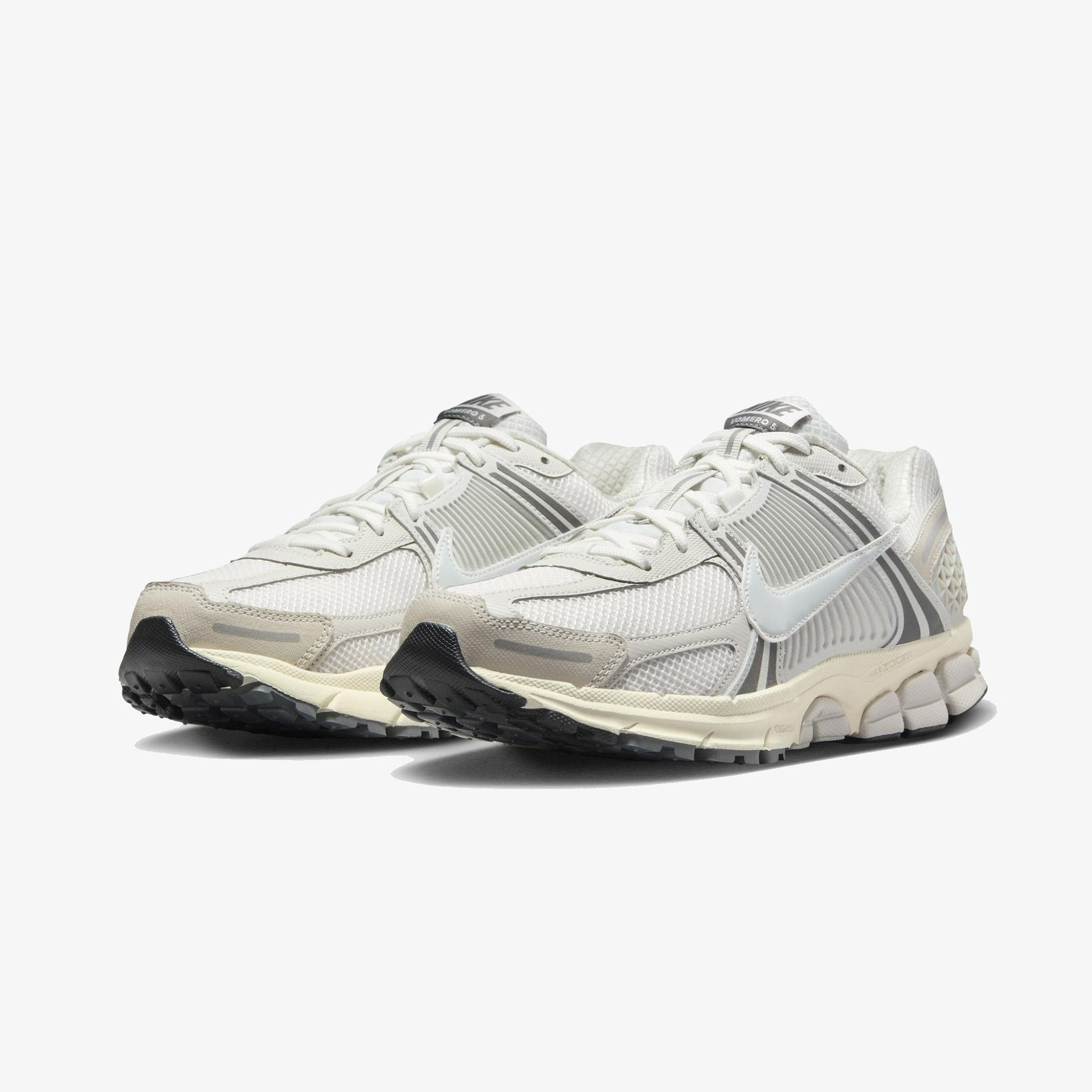 Nike Zoom Vomero 5 SE Erkek Gri Spor Ayakkabı