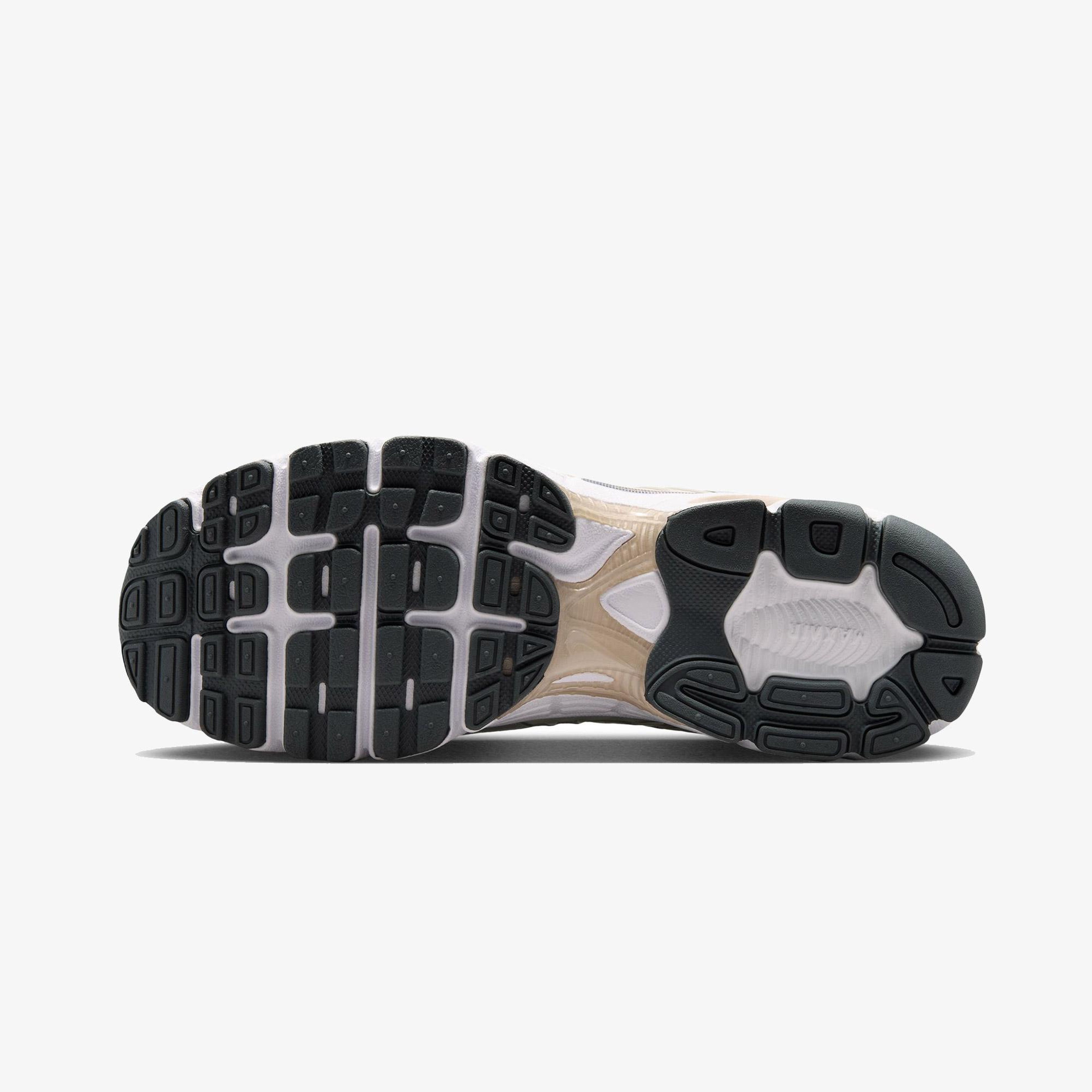 Nike Air Max Moto 2K Erkek Krem Rengi Spor Ayakkabı