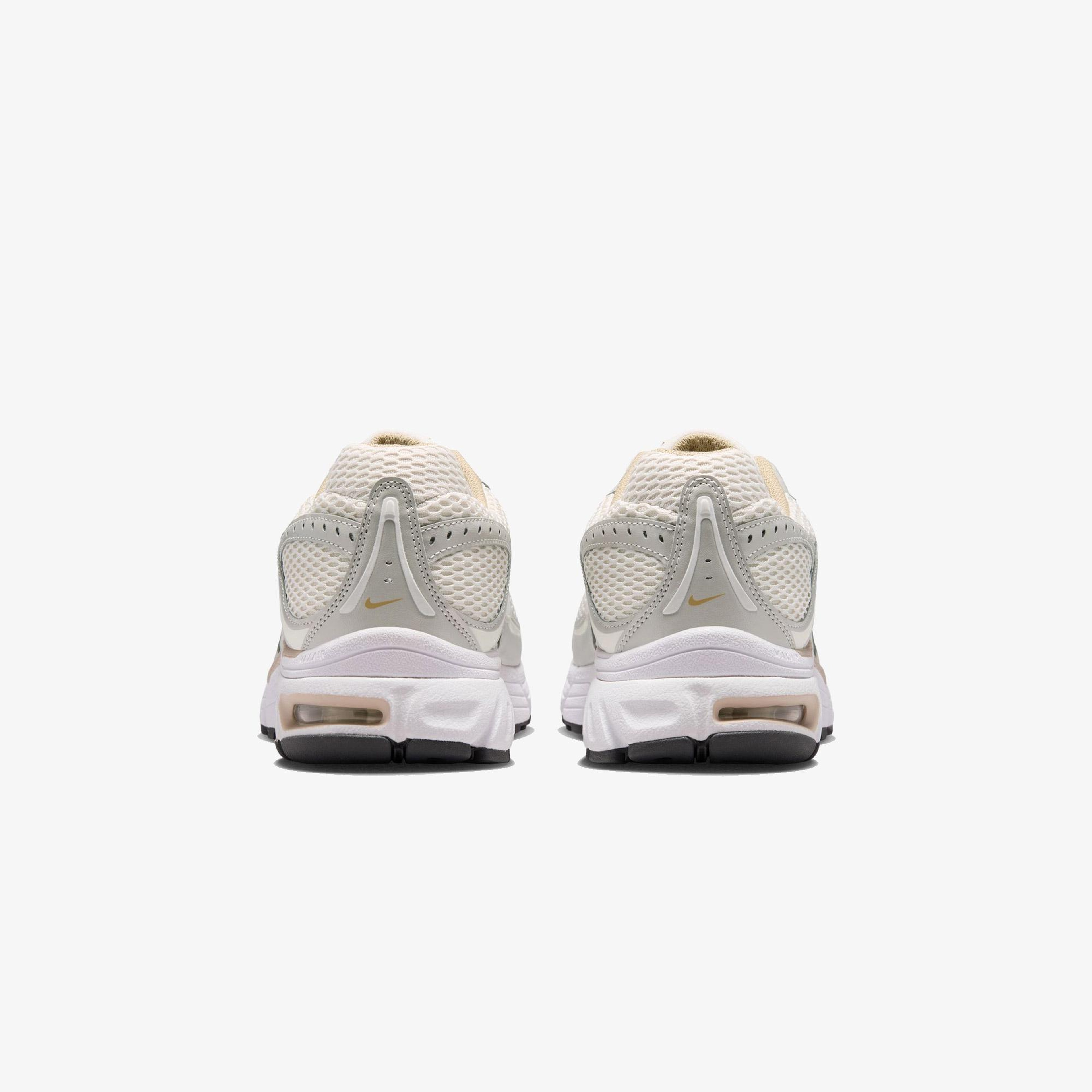 Nike Air Max Moto 2K Erkek Krem Rengi Spor Ayakkabı