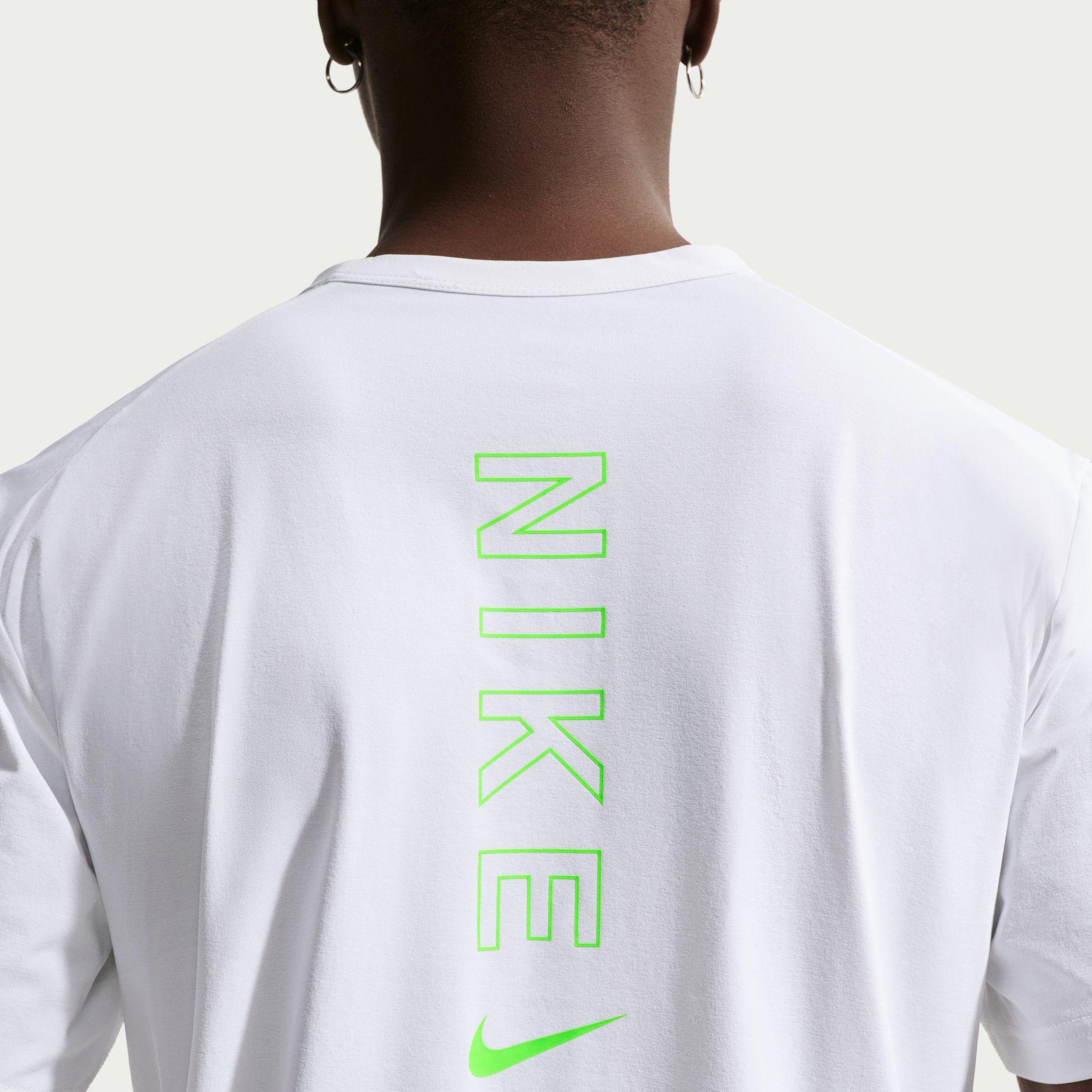 Nike Sportswear City Side Dri-Fit Erkek Beyaz T-Shirt