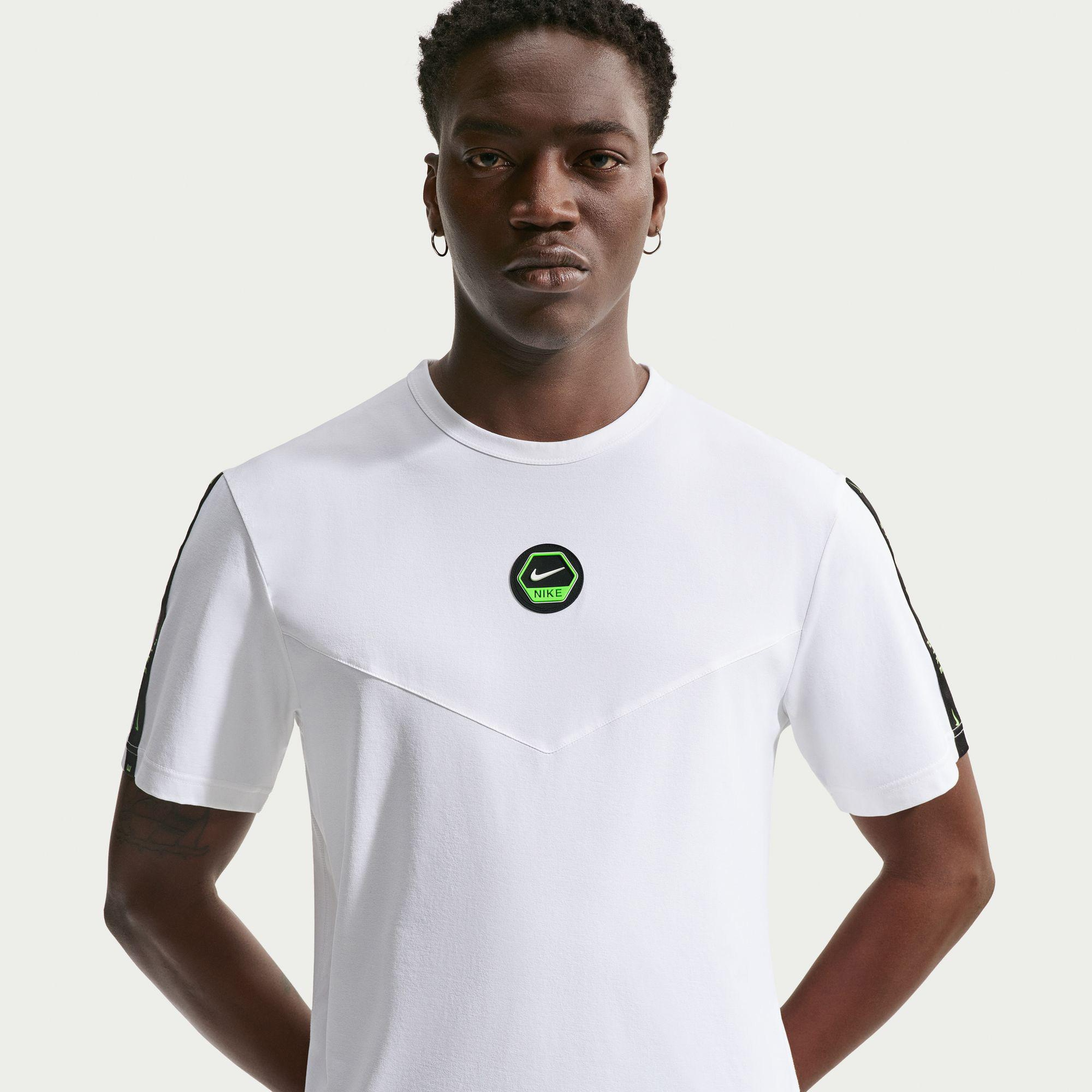 Nike Sportswear City Side Dri-Fit Erkek Beyaz T-Shirt