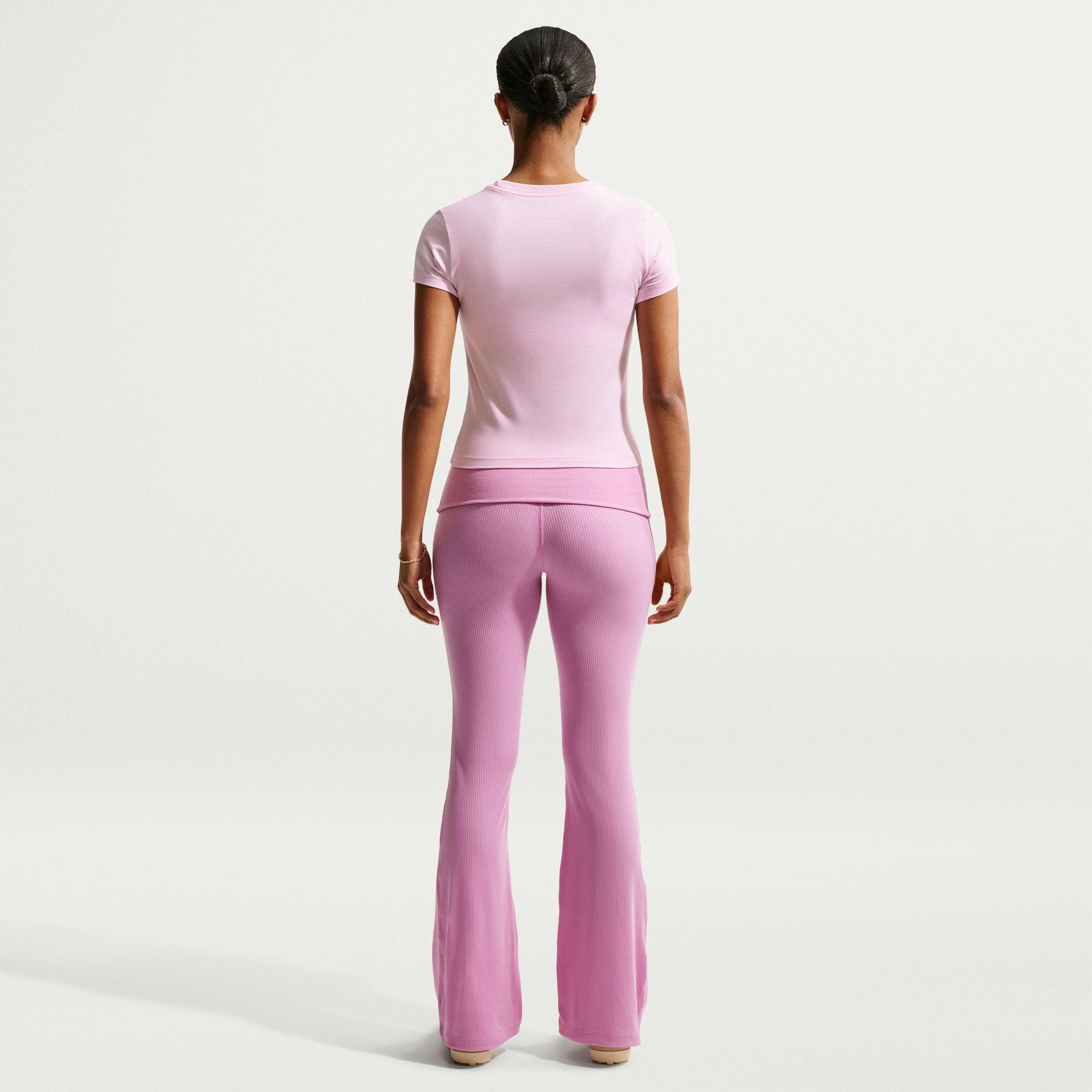 Nike Sportswear Chill Knit Mid-Rise Kadın Pembe T-Shirt