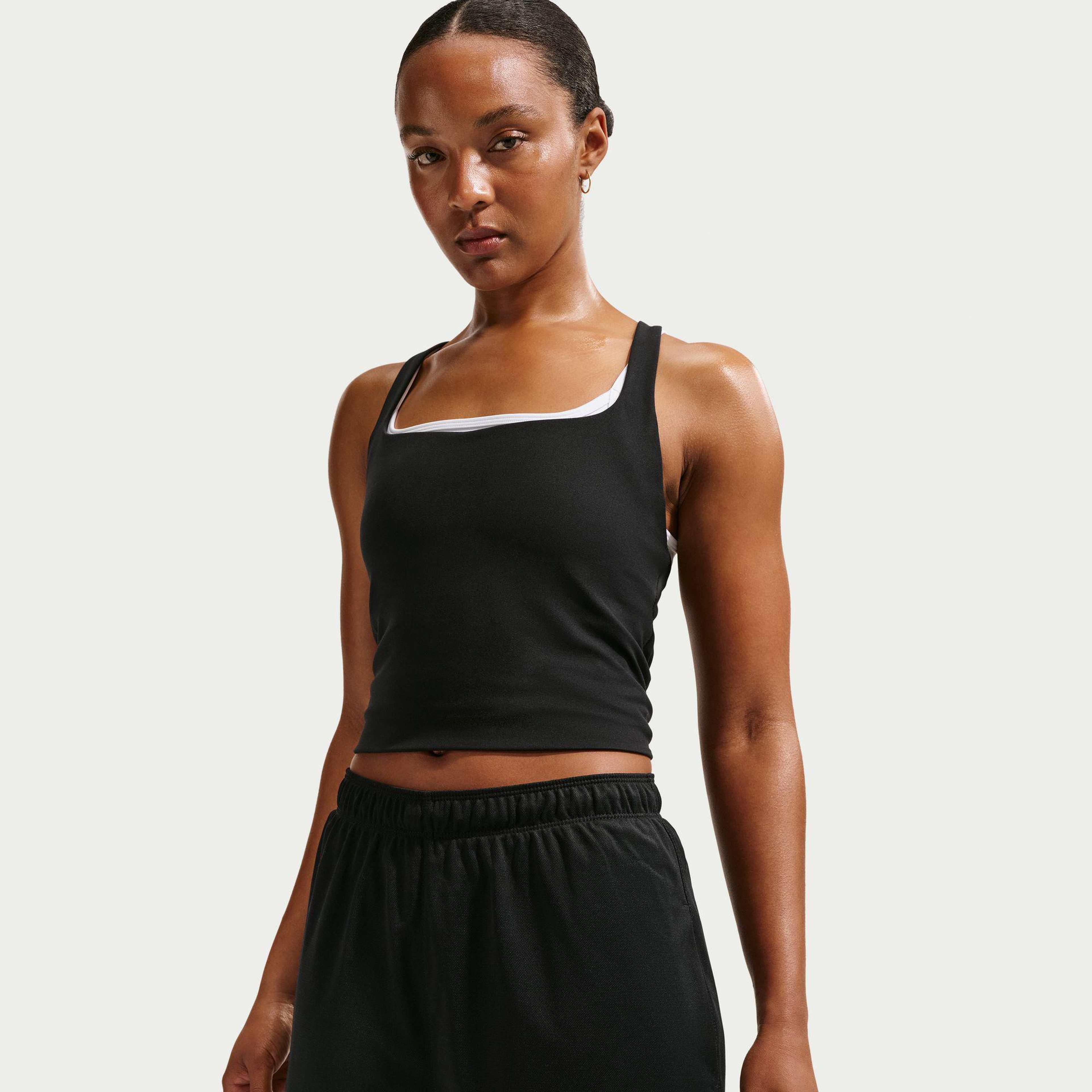Nike One Attack Dri-Fit Mid Rise 10 cm Kadın Siyah Şort