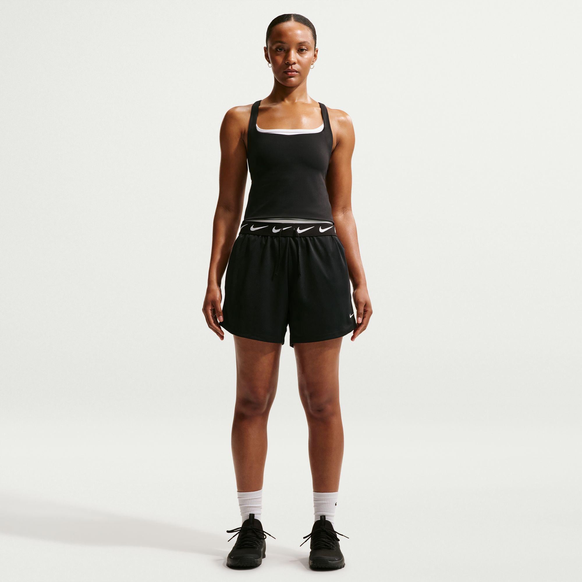 Nike One Attack Dri-Fit Mid Rise 10 cm Kadın Siyah Şort